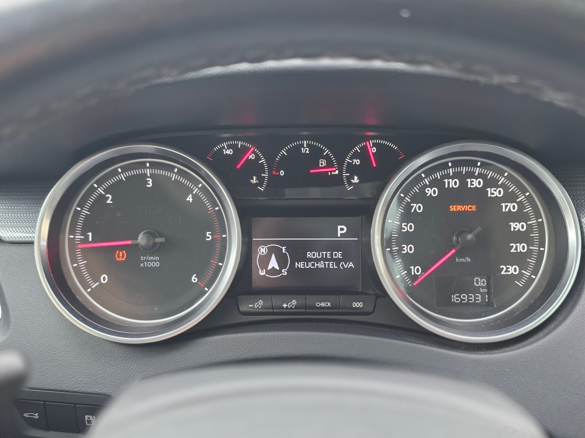 PEUGEOT 508 SW 2.0 BlueHDi EAT6-image-8