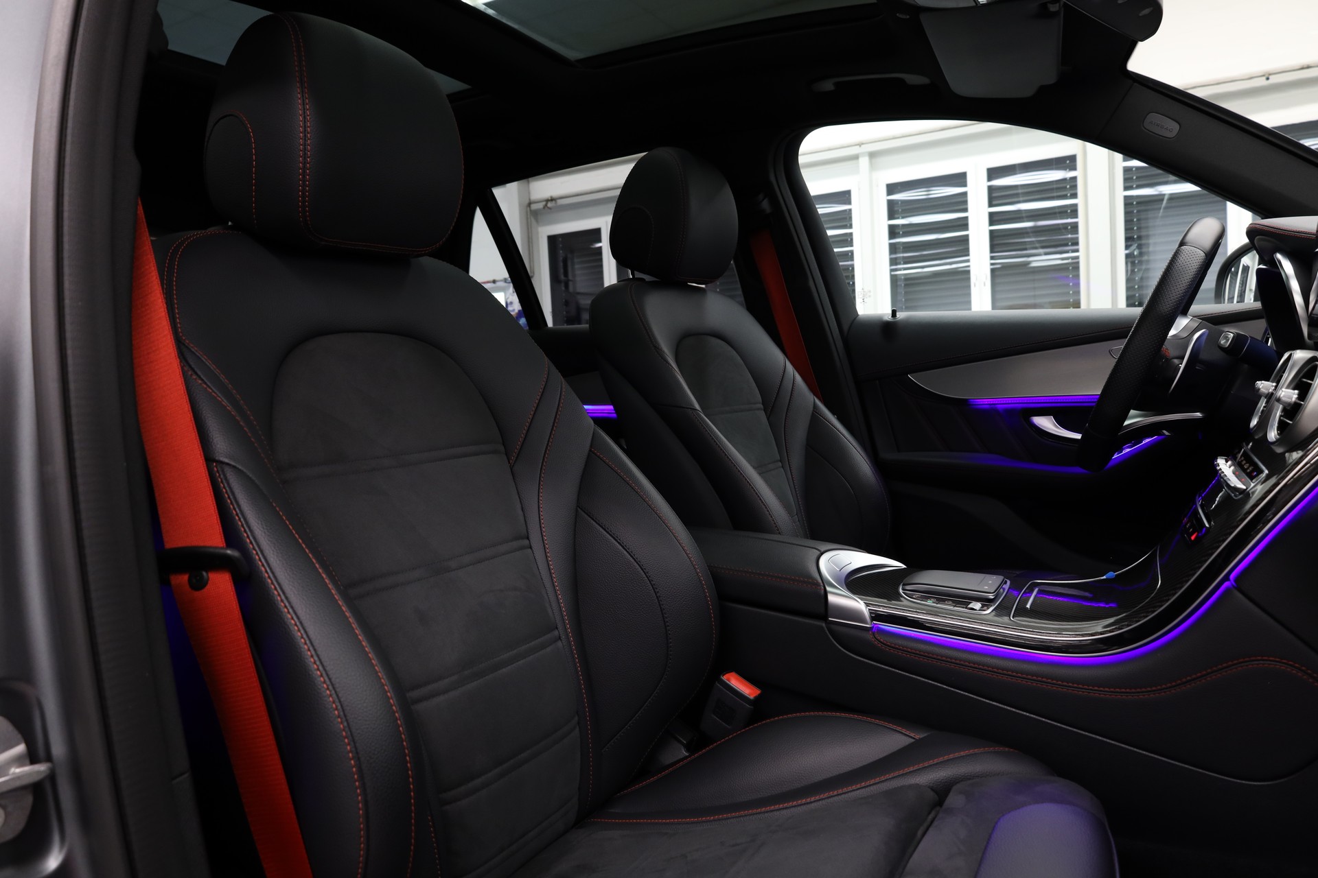 MERCEDES-BENZ GLC 43 AMG 4m-image-16