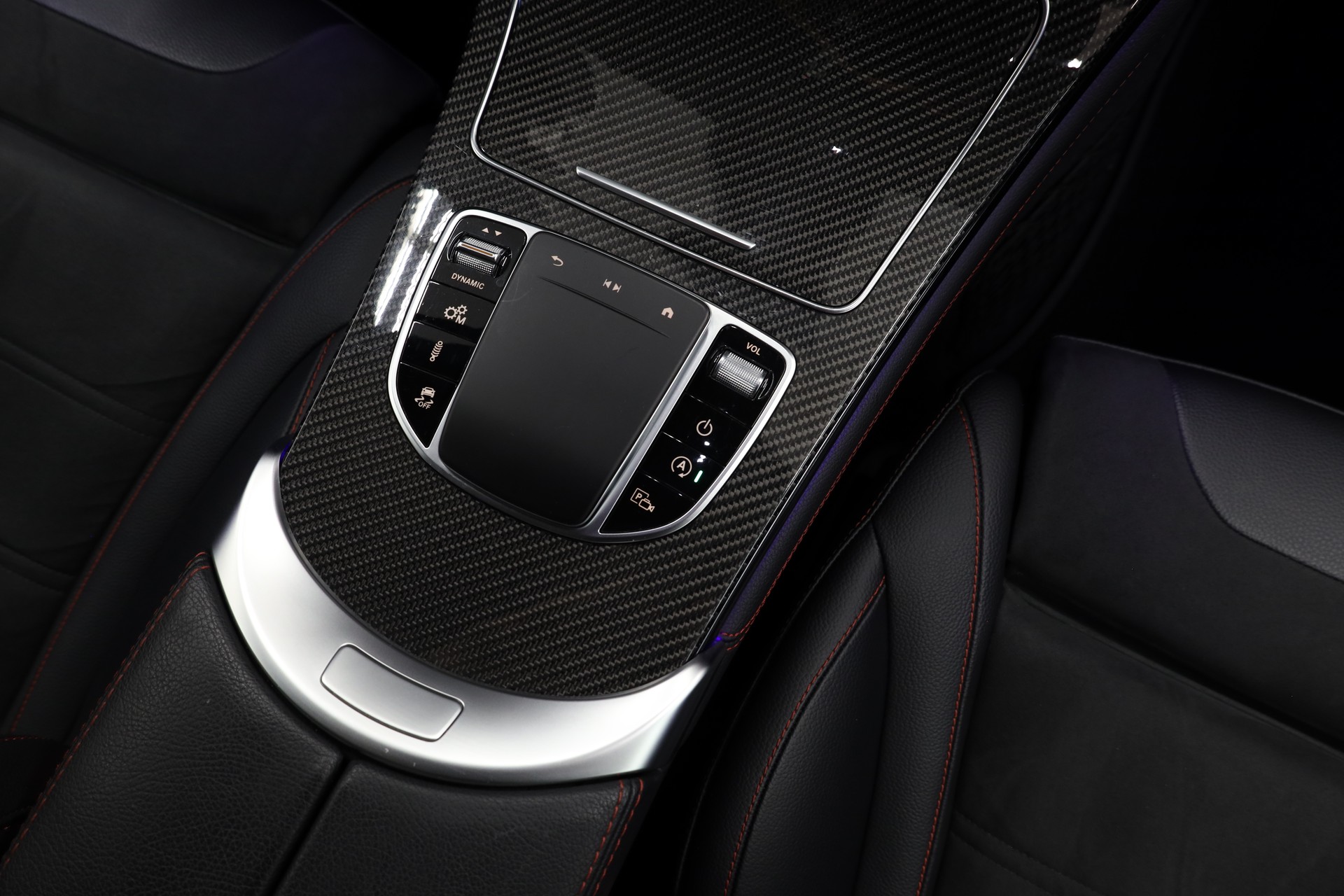 MERCEDES-BENZ GLC 43 AMG 4m-image-19
