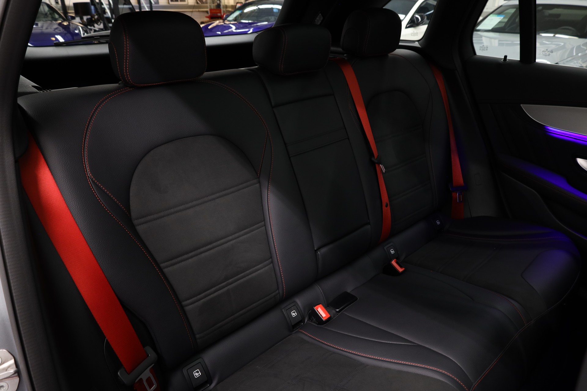 MERCEDES-BENZ GLC 43 AMG 4m-image-22