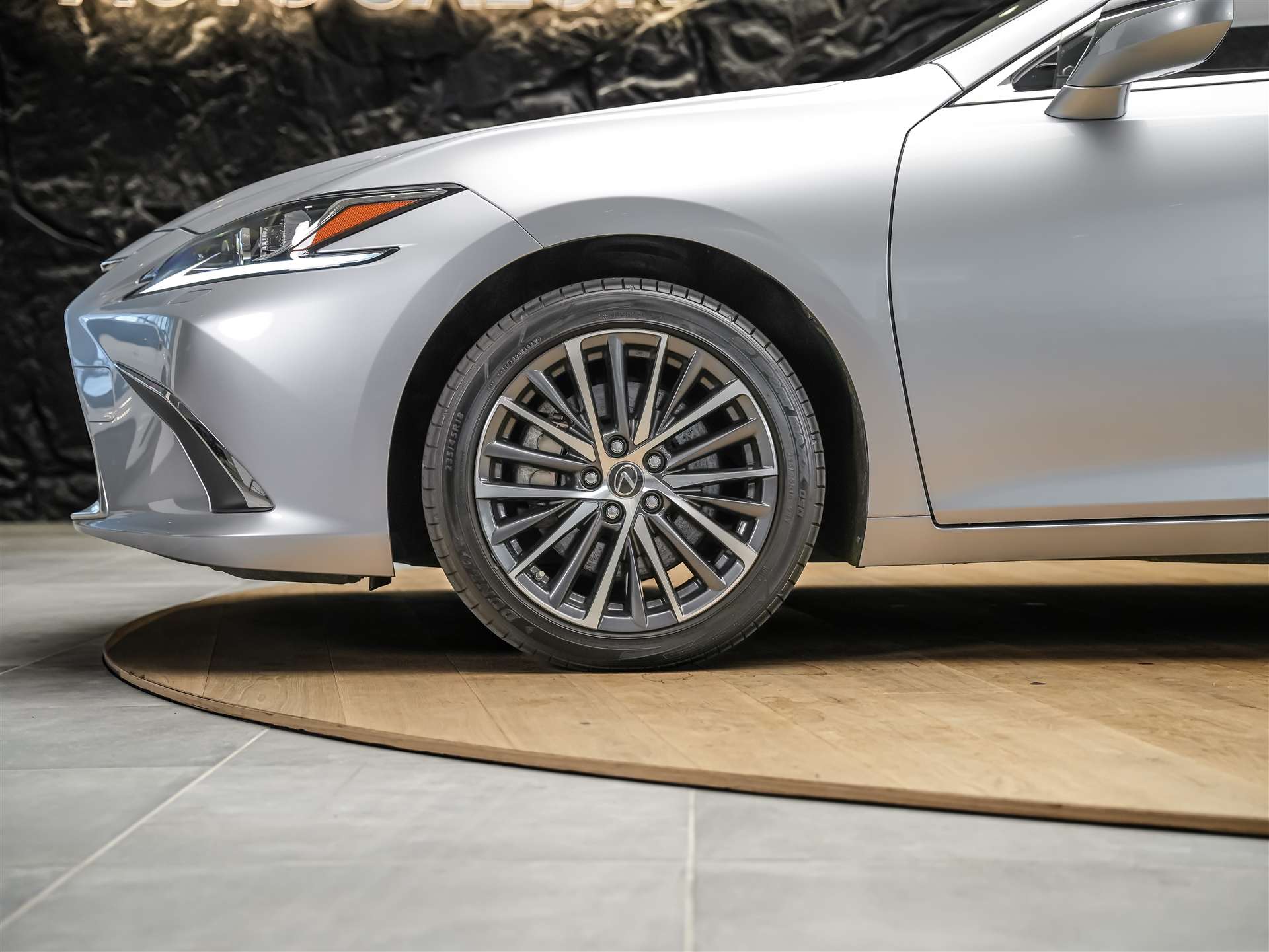 LEXUS ES 300h Excellence *Panorama*Lenkradheizung*El. Sitze*-image-16