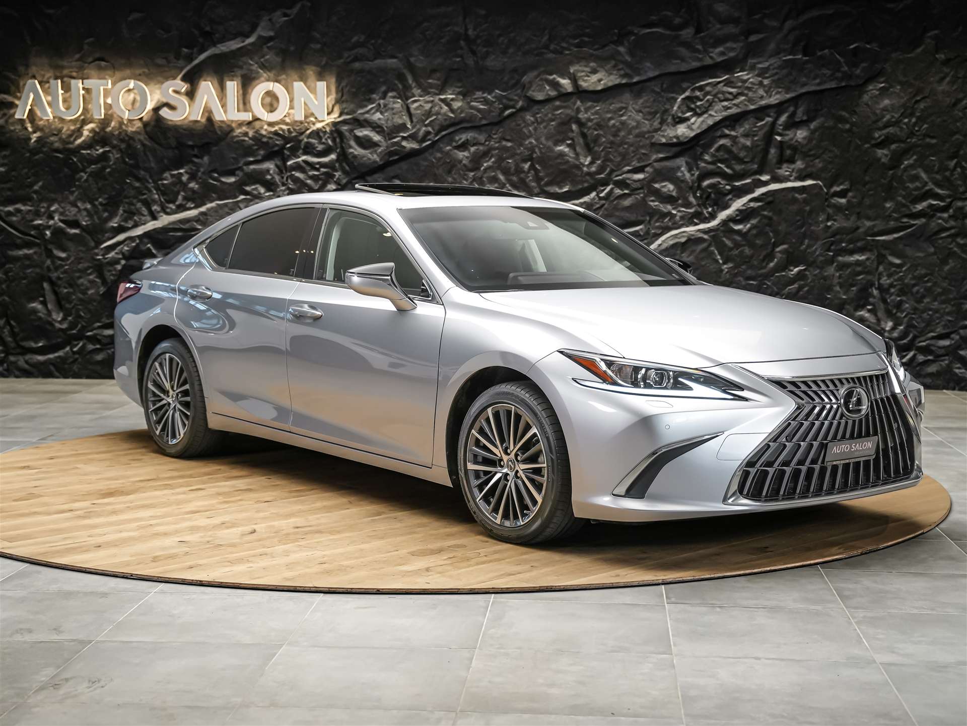 LEXUS ES 300h Excellence *Panorama*Lenkradheizung*El. Sitze*-image-6