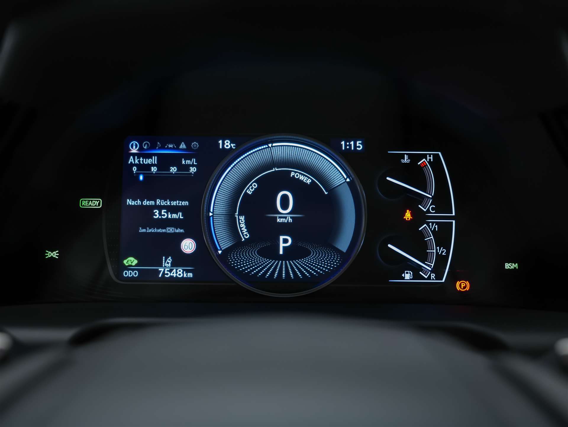 LEXUS ES 300h Excellence *Panorama*Lenkradheizung*El. Sitze*-image-33
