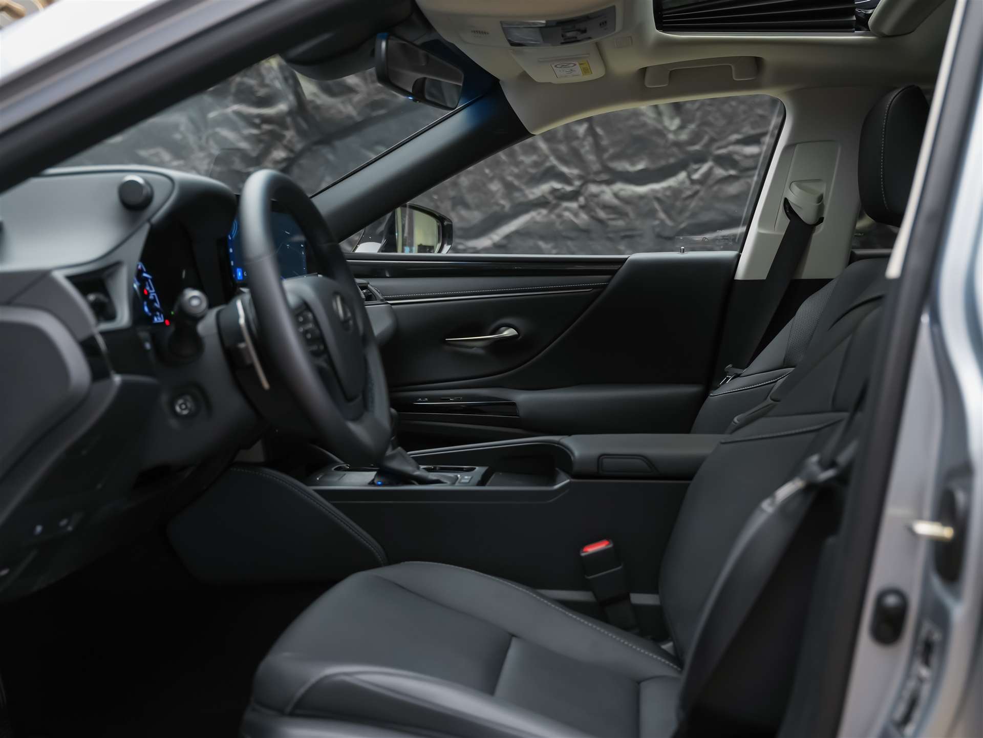 LEXUS ES 300h Excellence *Panorama*Lenkradheizung*El. Sitze*-image-9