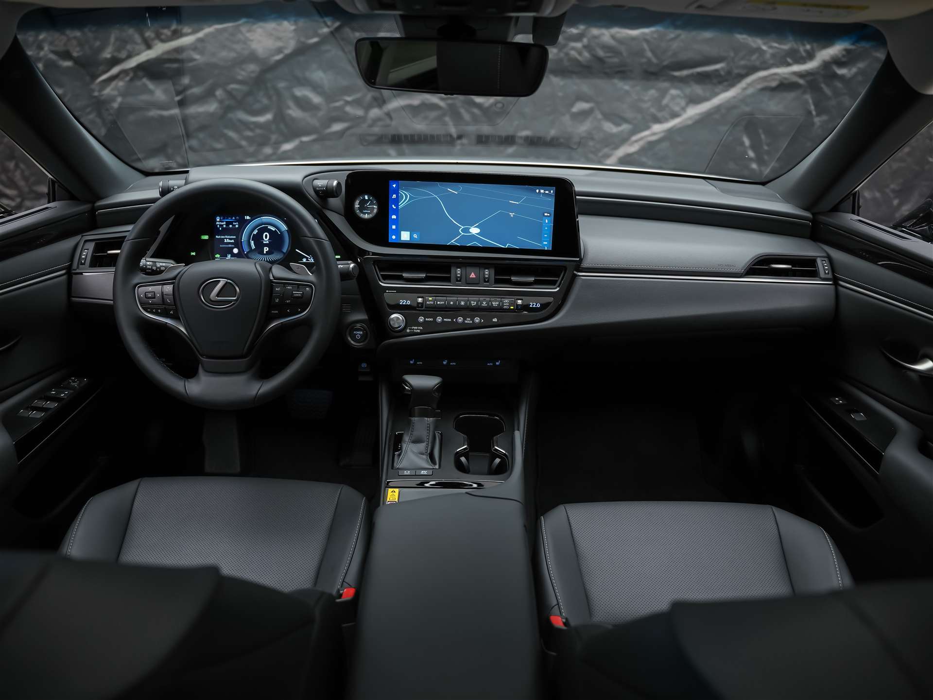 LEXUS ES 300h Excellence *Panorama*Lenkradheizung*El. Sitze*-image-18