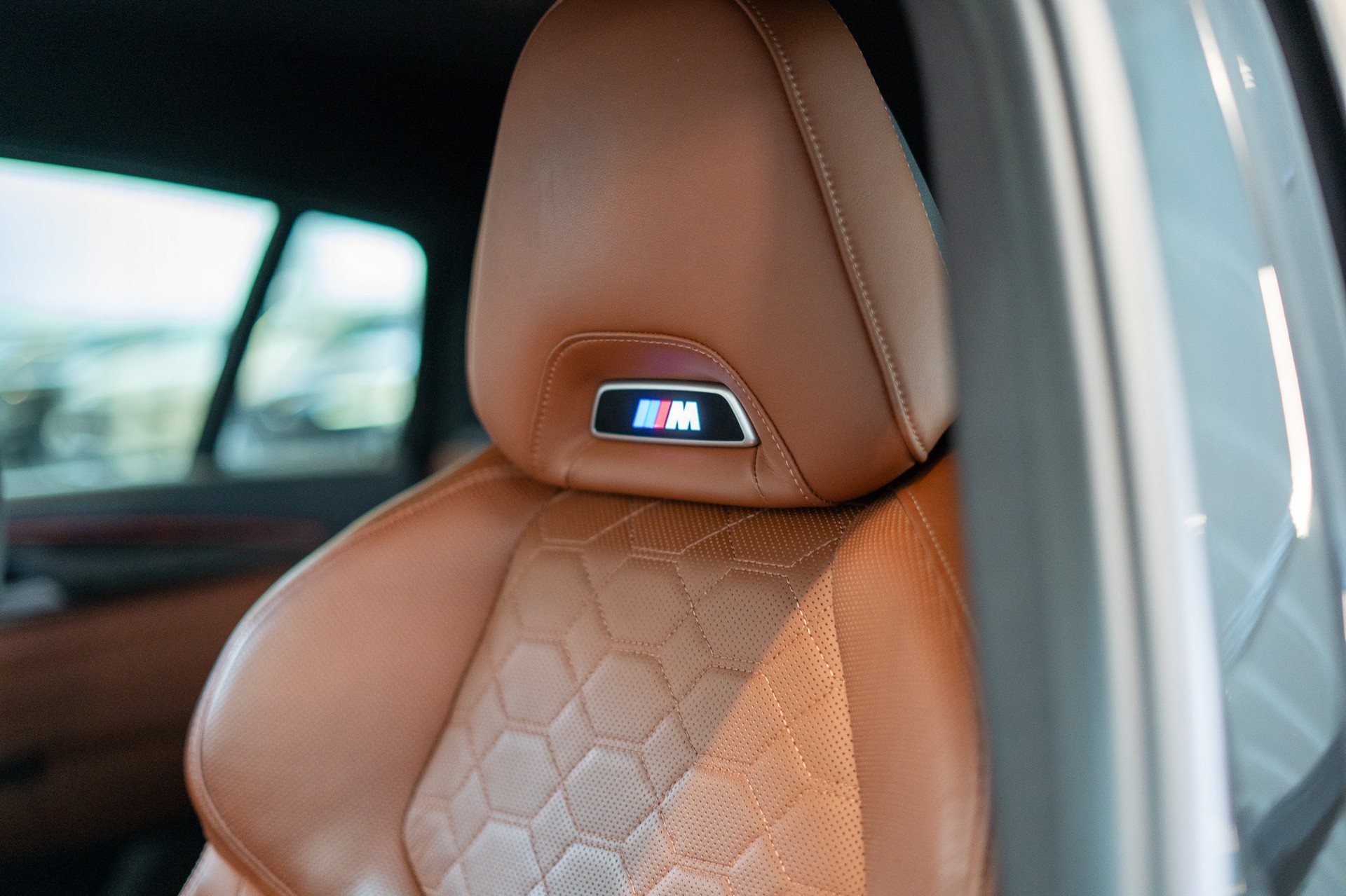 BMW X4 M Competition / Head-Up Display / Harman Kardon / 360° Kamera-image-10
