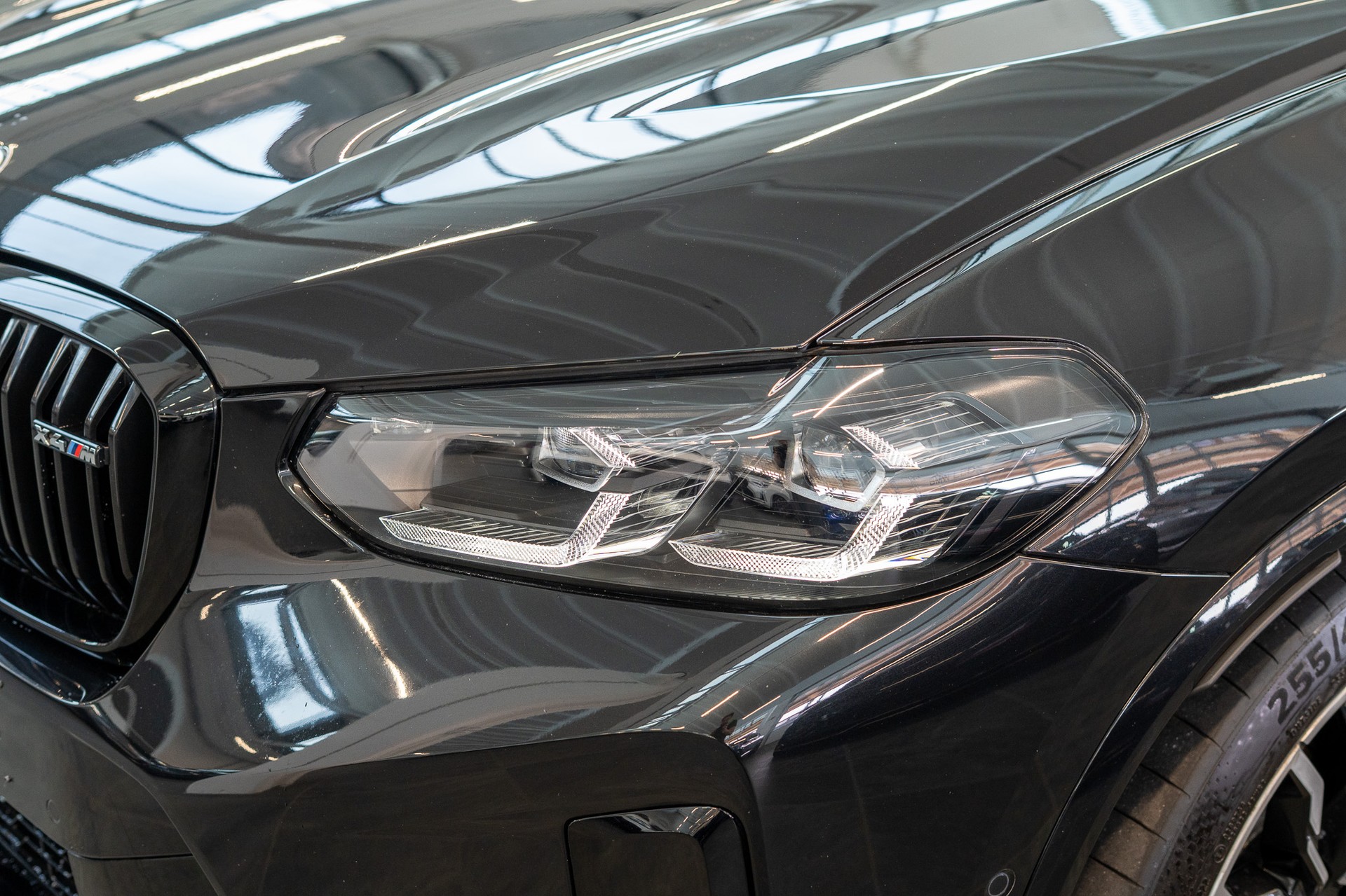 BMW X4 M Competition / Head-Up Display / Harman Kardon / 360° Kamera-image-18