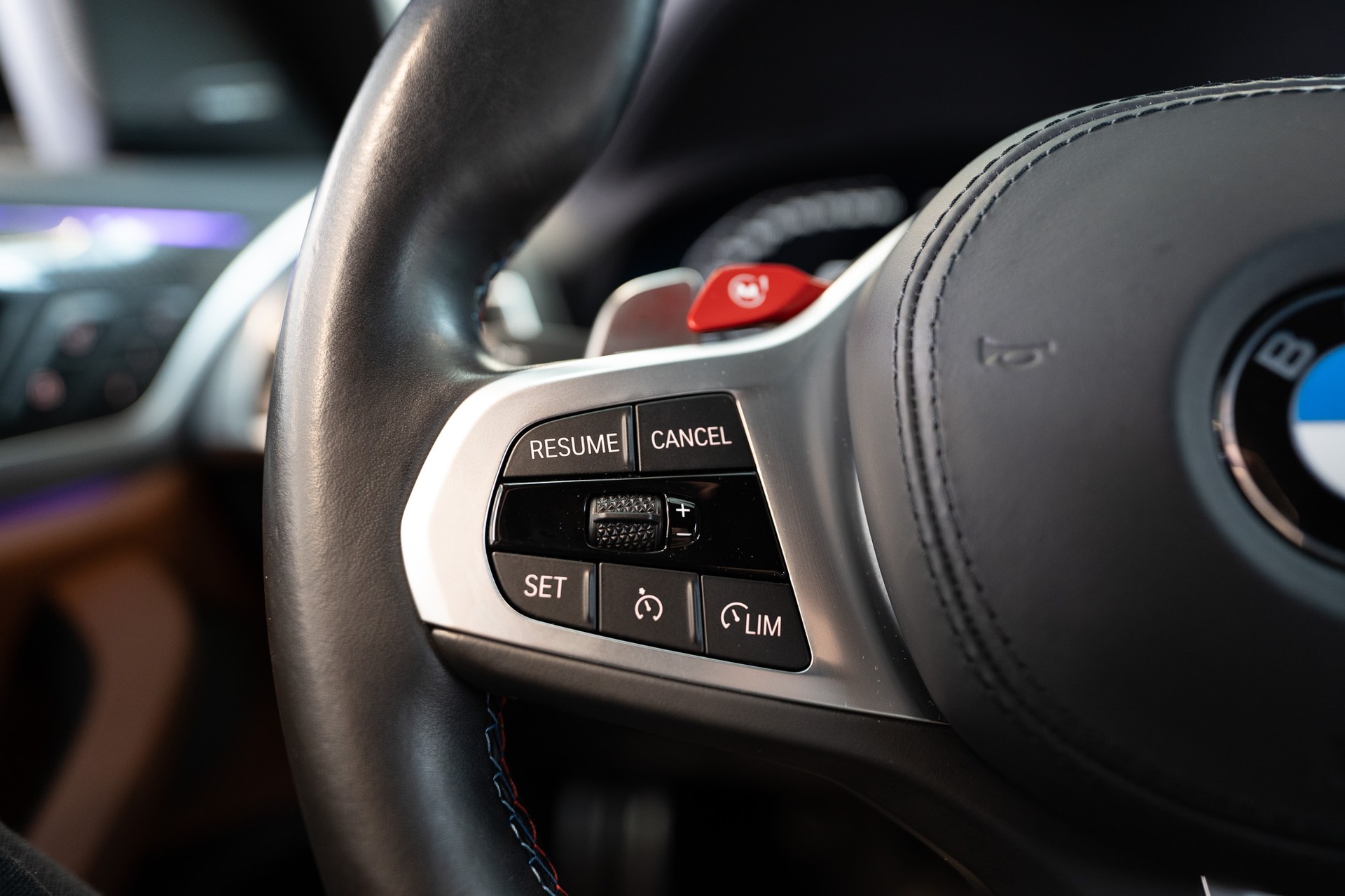 BMW X4 M Competition / Head-Up Display / Harman Kardon / 360° Kamera-image-24