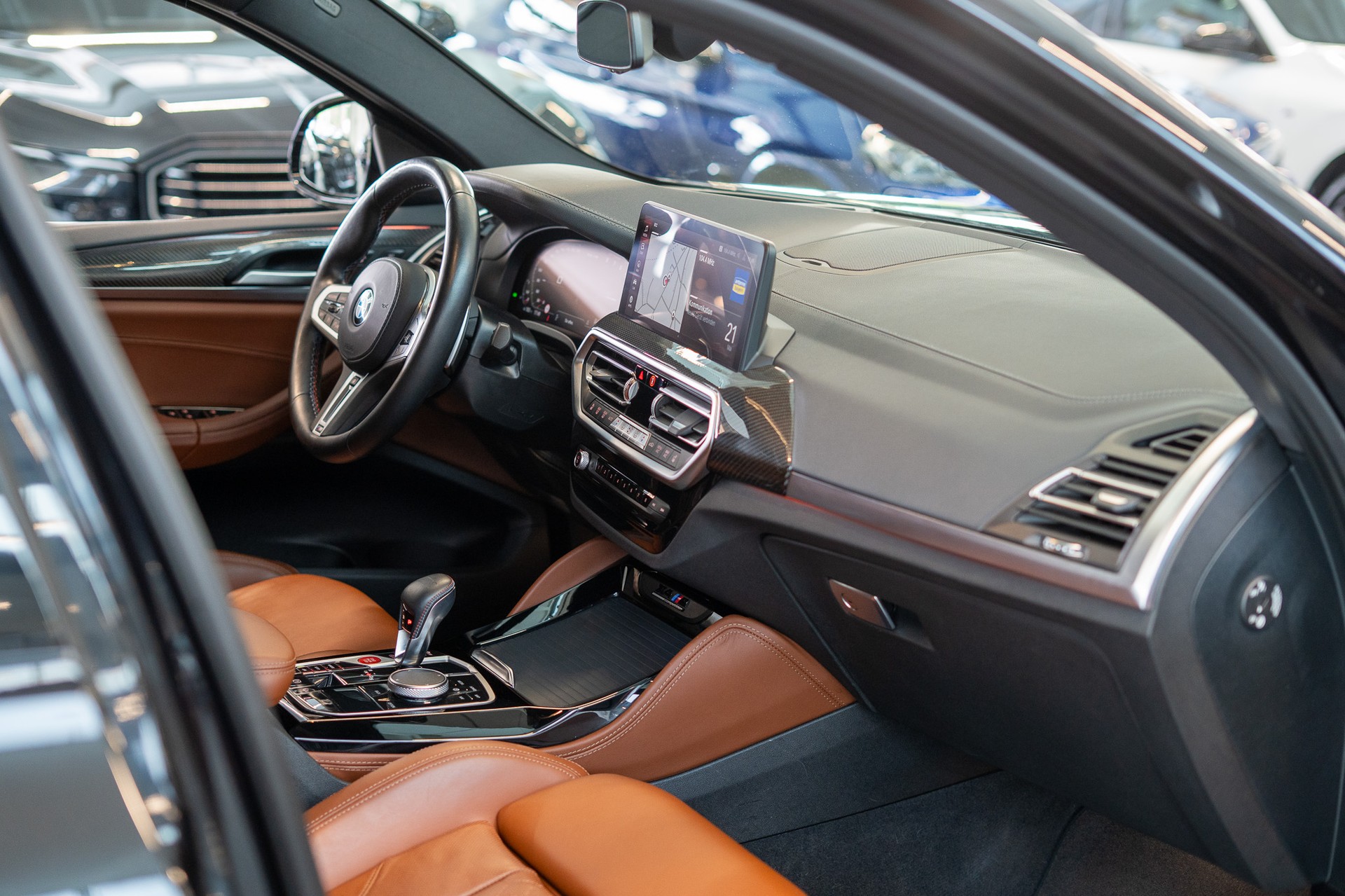 BMW X4 M Competition / Head-Up Display / Harman Kardon / 360° Kamera-image-14