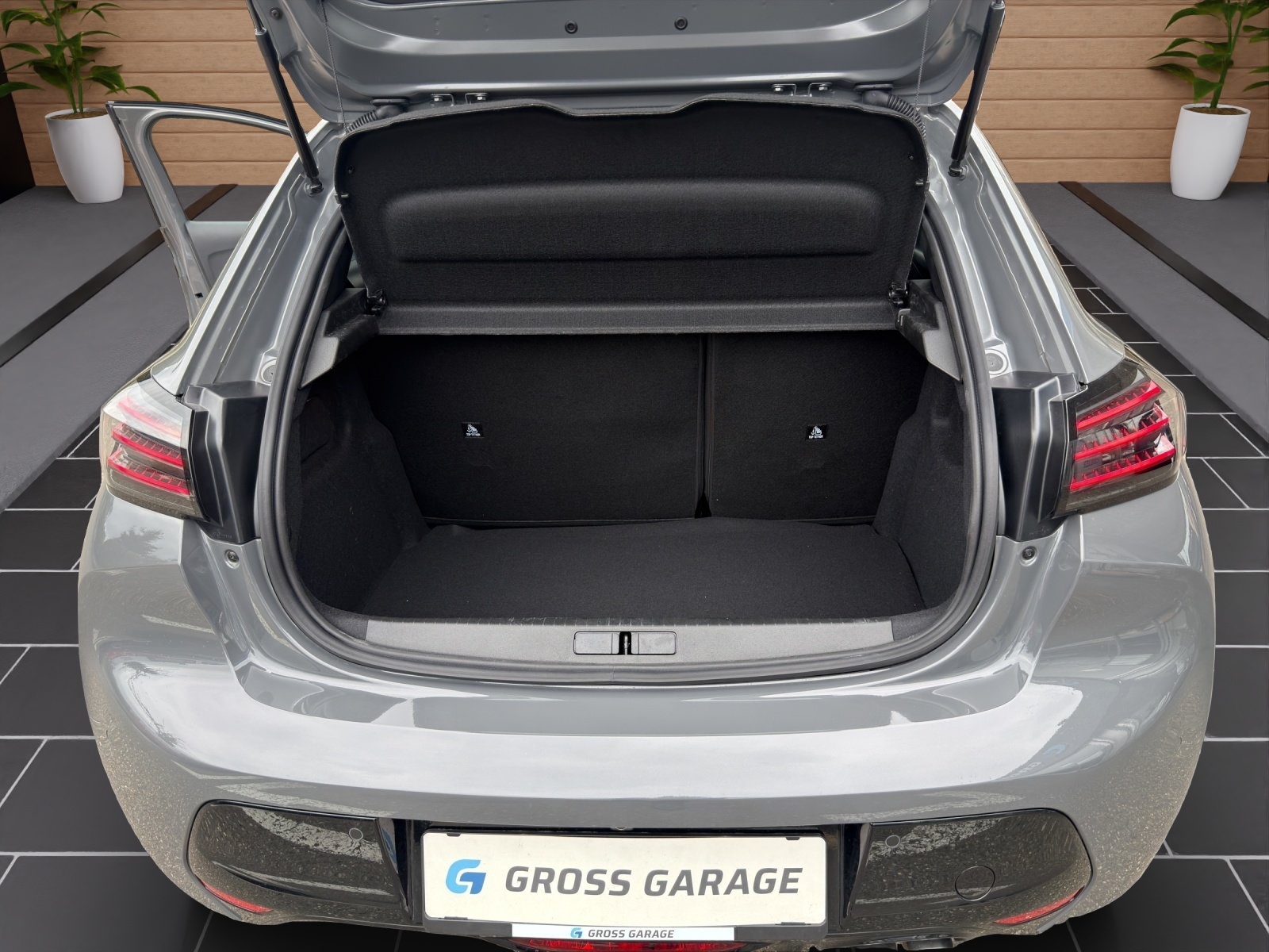 PEUGEOT 208 NEW 1.2 Hybrid 145 GT-image-8