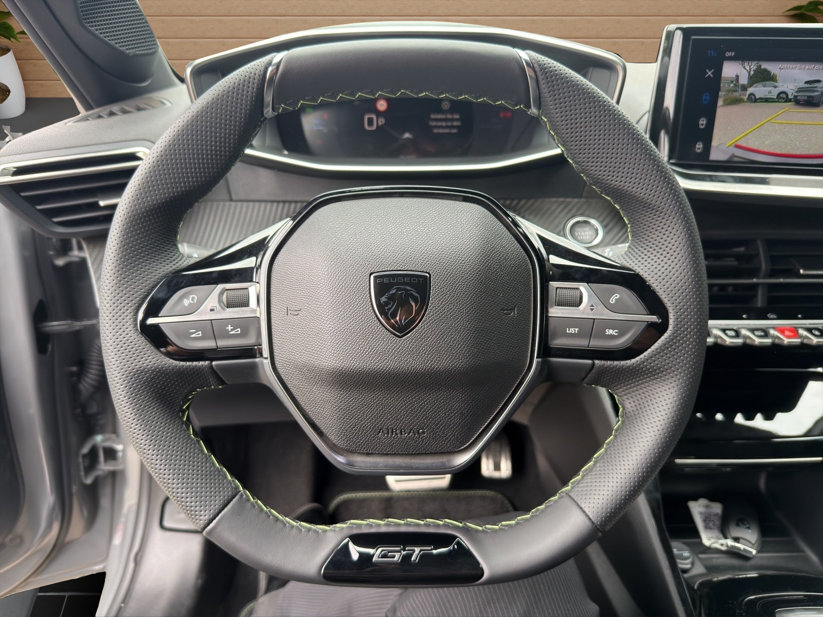 PEUGEOT 208 NEW 1.2 Hybrid 145 GT-image-9