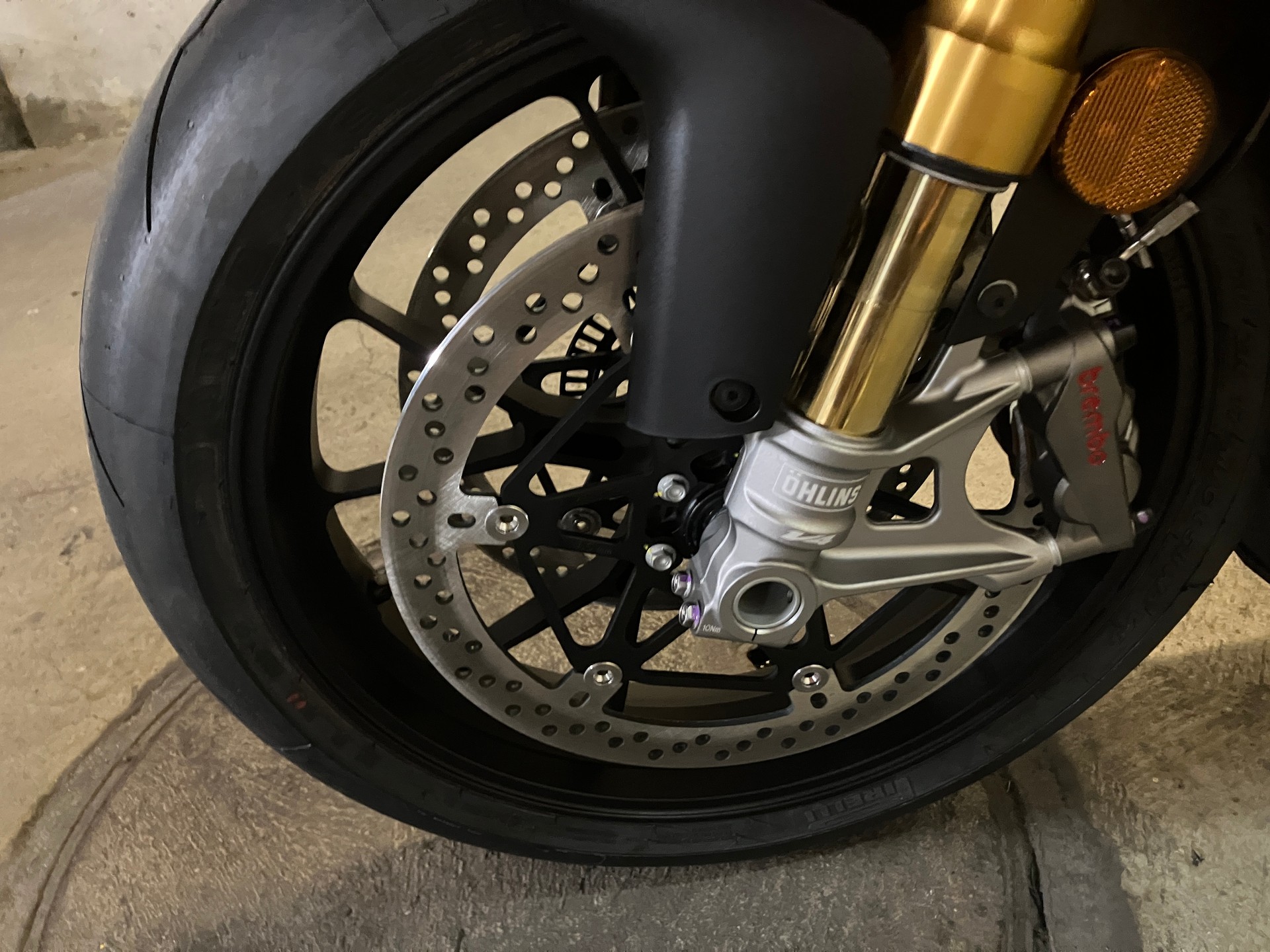 APRILIA RSV4 1100 E5+ Factory-image-10