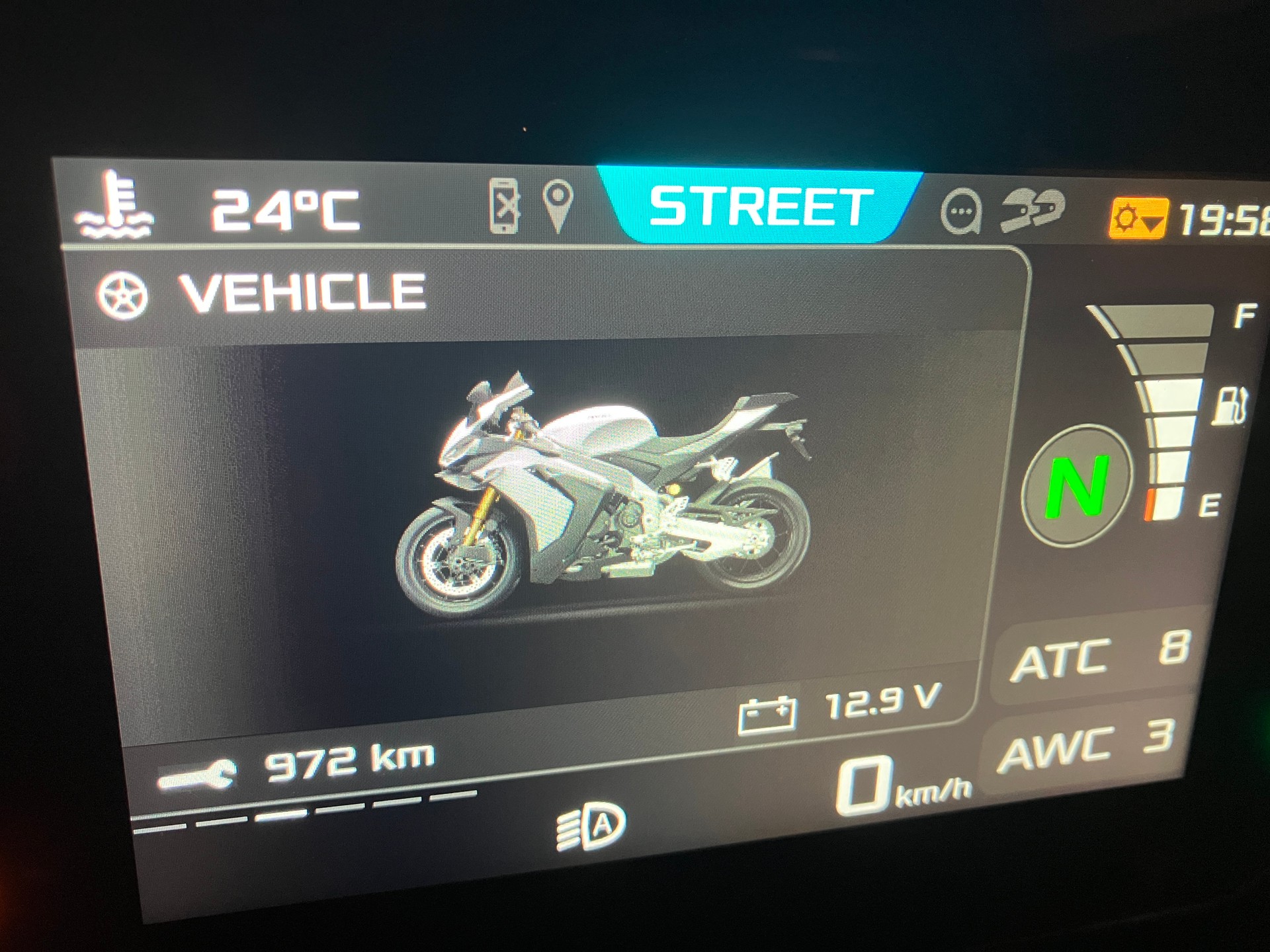 APRILIA RSV4 1100 E5+ Factory-image-6