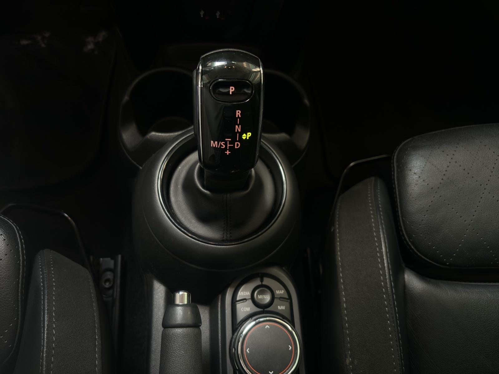 MINI F55 1.5i Cooper-image-7