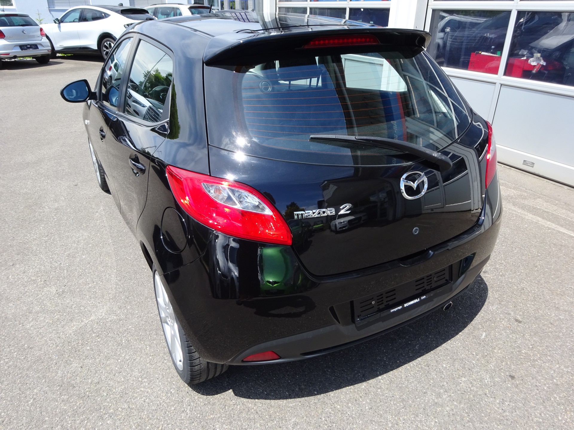 MAZDA 2 1.5i 16V Exclusive Automatic-showroom-element-1