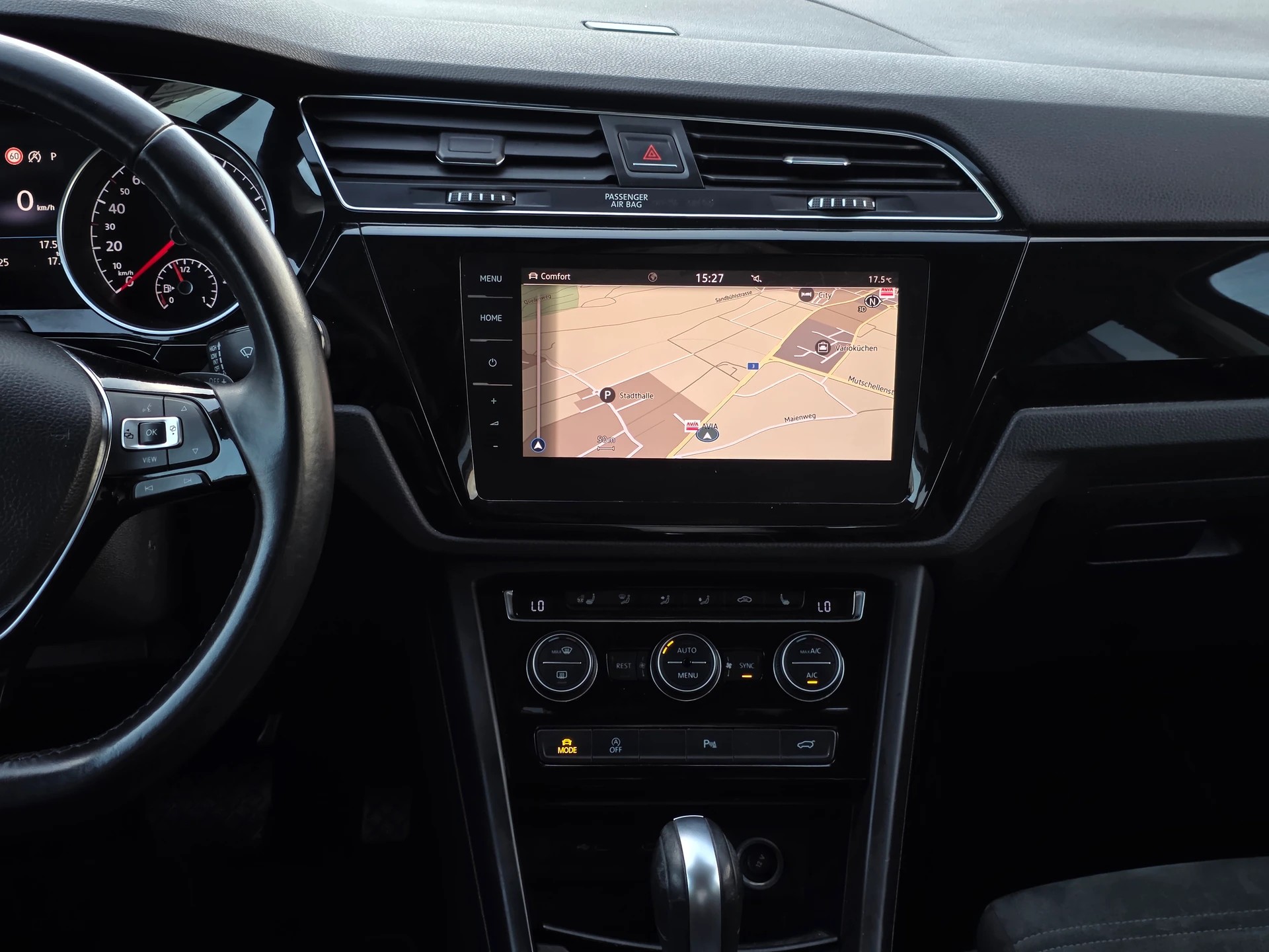 VW Touran 2.0 TDI BlueMotion Technology Highline DSG-image-13