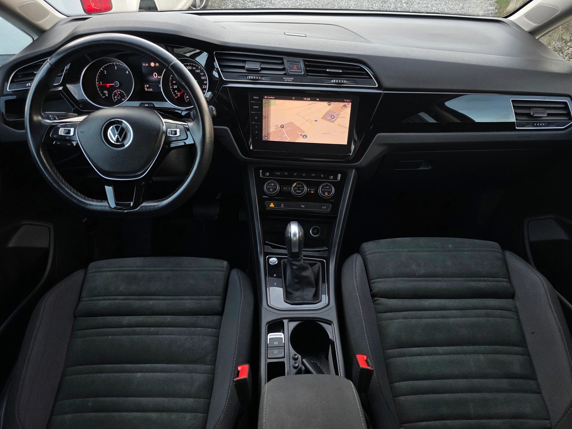 VW Touran 2.0 TDI BlueMotion Technology Highline DSG-image-10