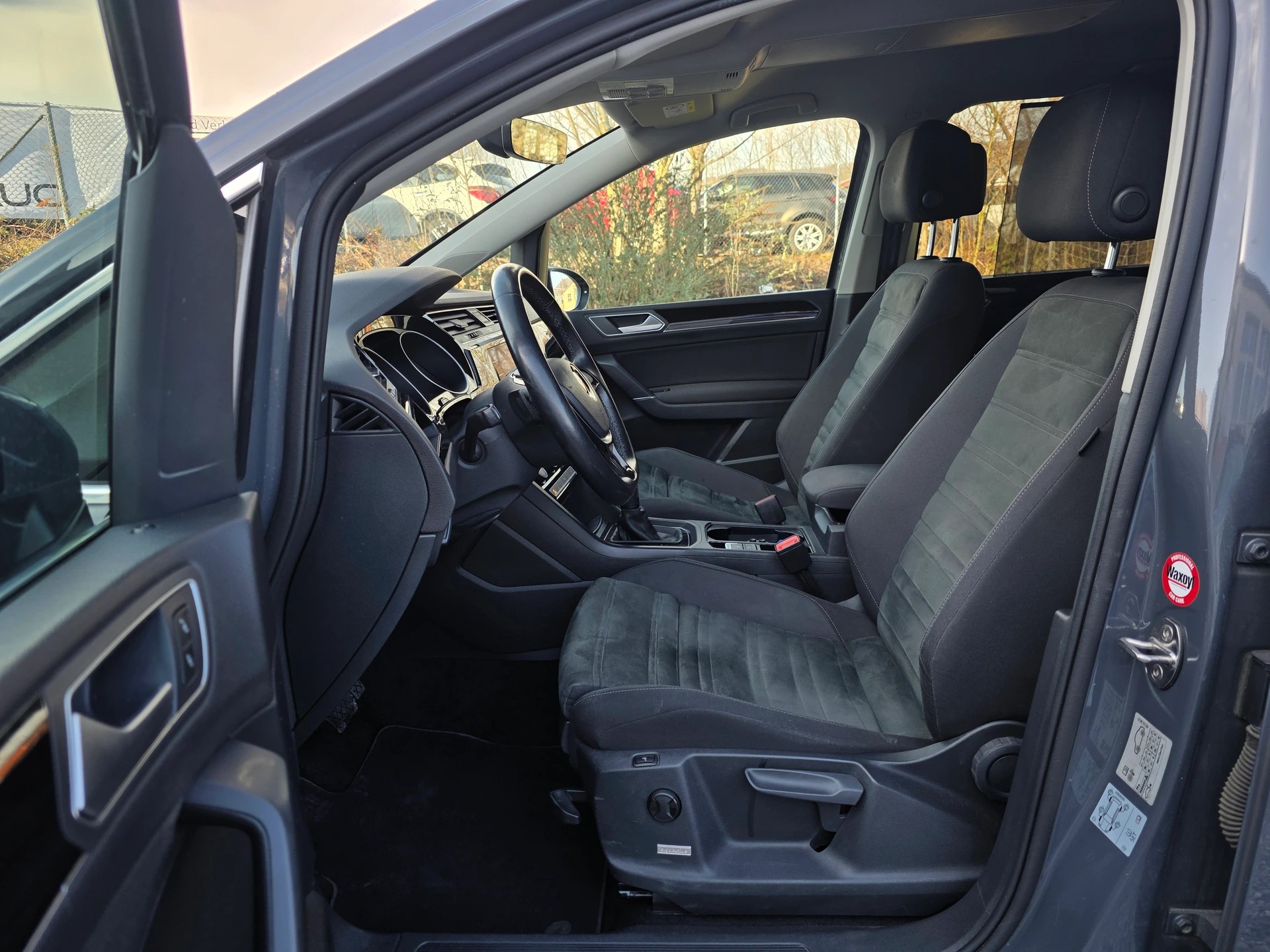 VW Touran 2.0 TDI BlueMotion Technology Highline DSG-image-7
