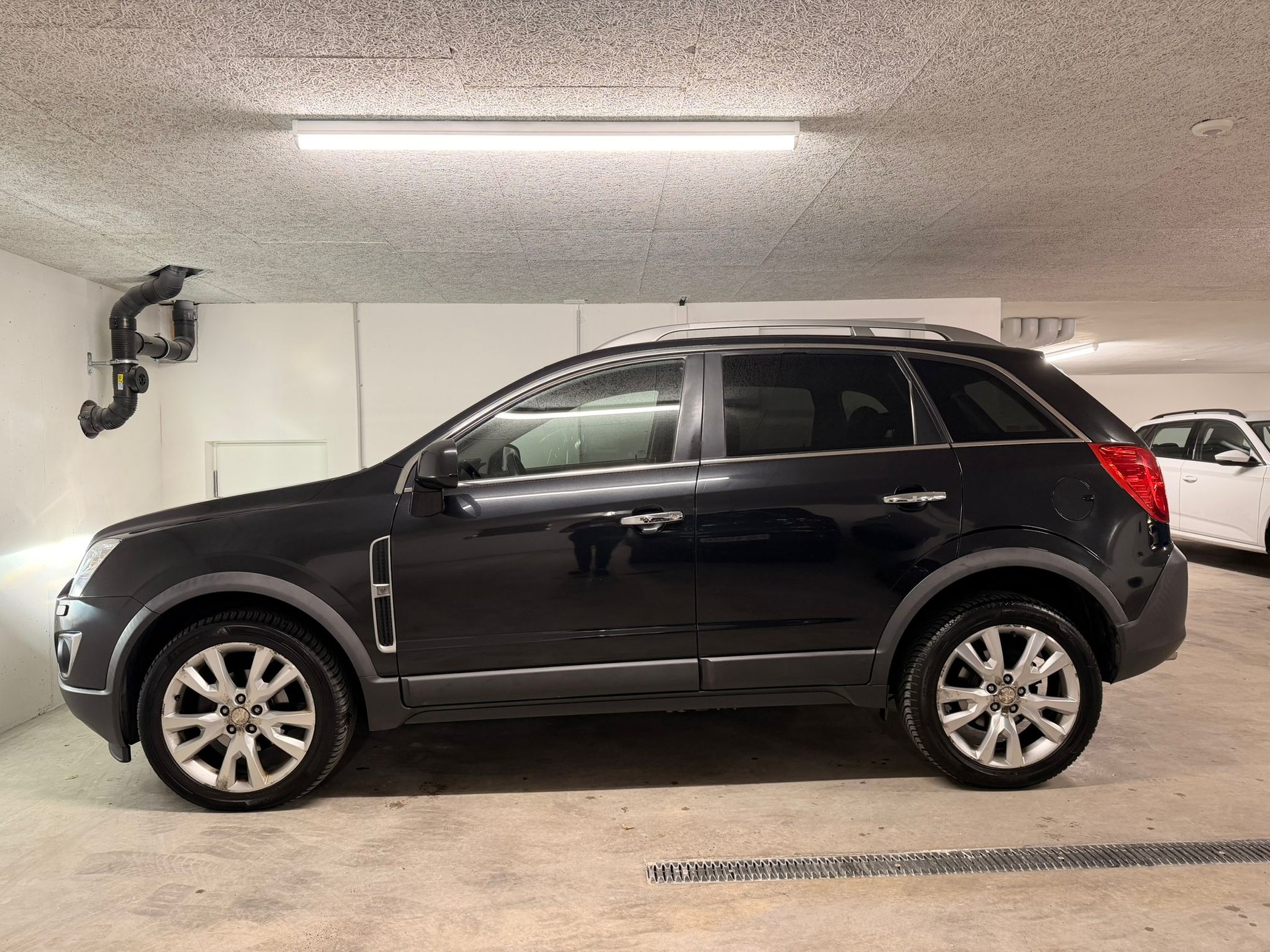 OPEL Antara 2.2 CDTi Cosmo 4WD Automatic-image-3
