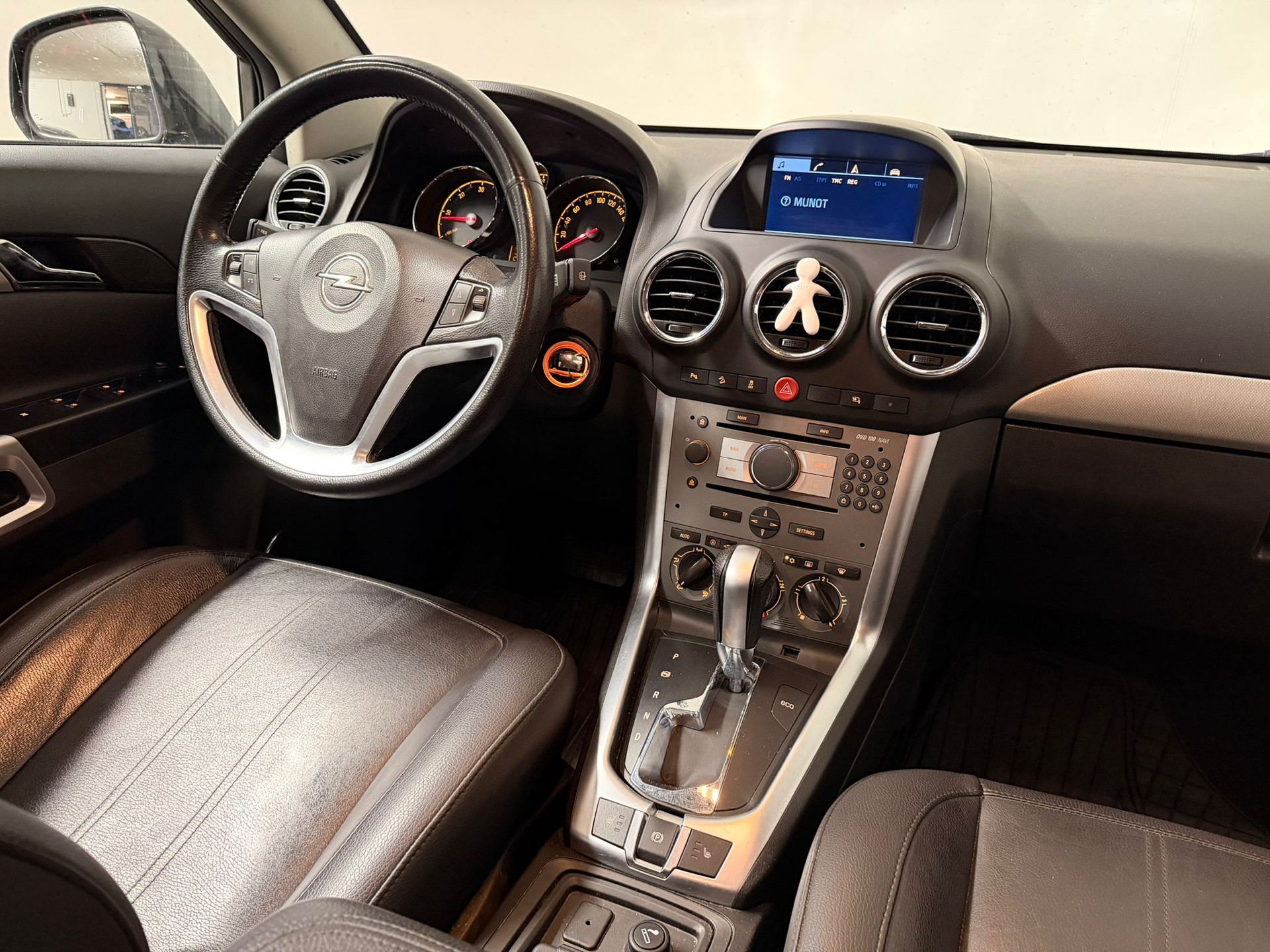 OPEL Antara 2.2 CDTi Cosmo 4WD Automatic-image-12