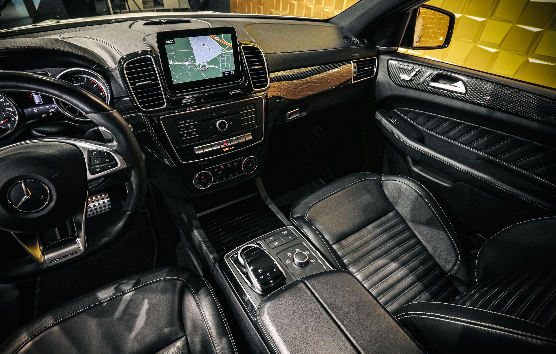 MERCEDES-BENZ GLE 43 AMG Coupé 4Matic 9G-Tronic-image-15