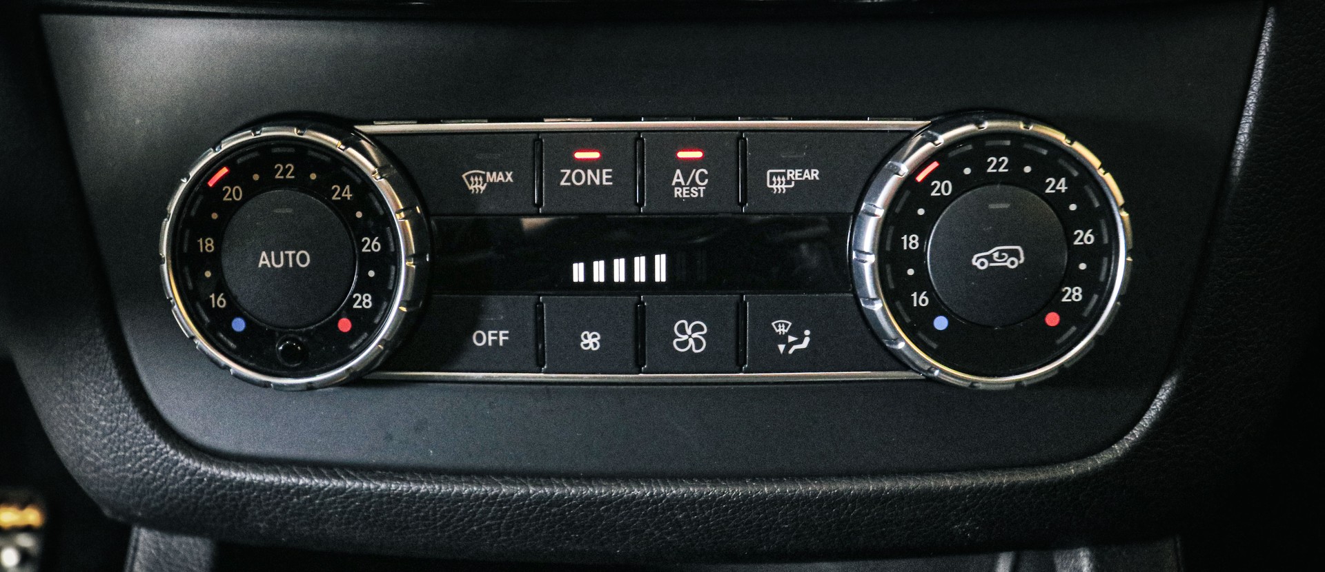 MERCEDES-BENZ GLE 43 AMG Coupé 4Matic 9G-Tronic-image-17