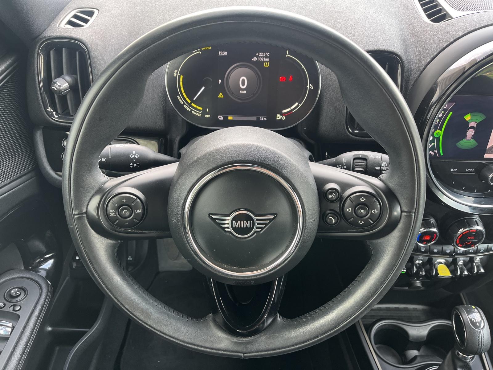 MINI Countryman Cooper SE ALL4 PHEV Steptronic (CH)⛽ + 🔌-image-13
