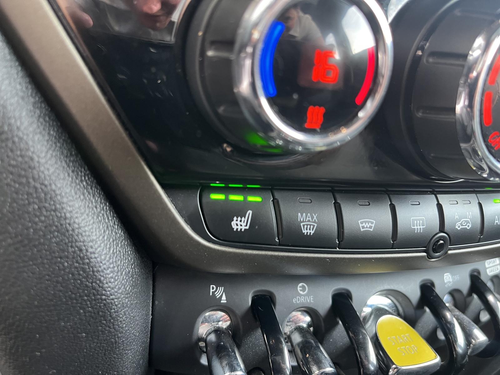 MINI Countryman Cooper SE ALL4 PHEV Steptronic (CH)⛽ + 🔌-image-22