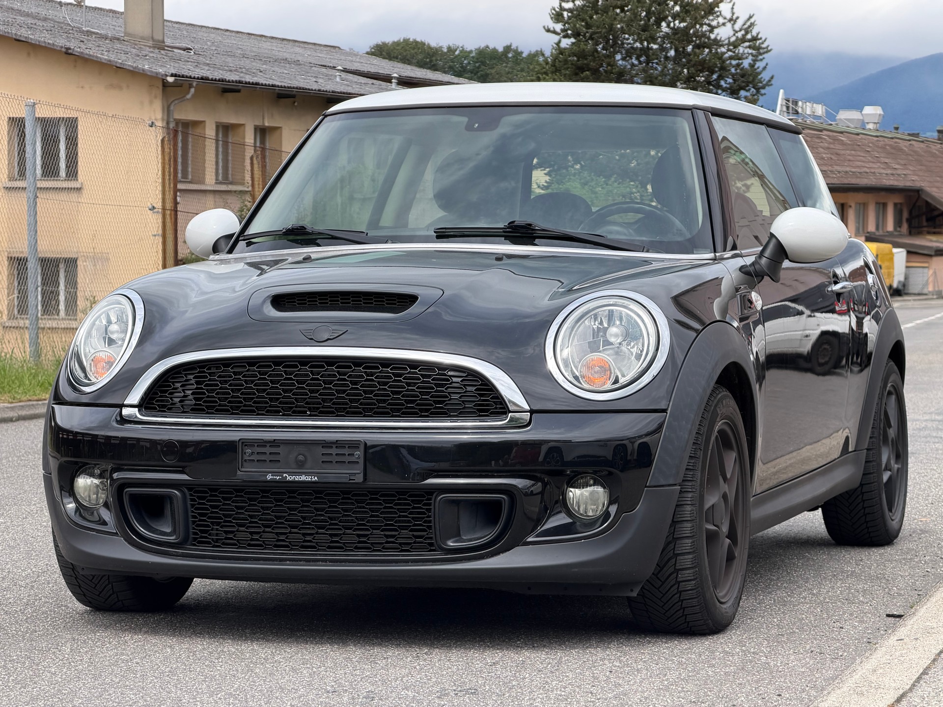 MINI Cooper S Steptronic-showroom-element-1