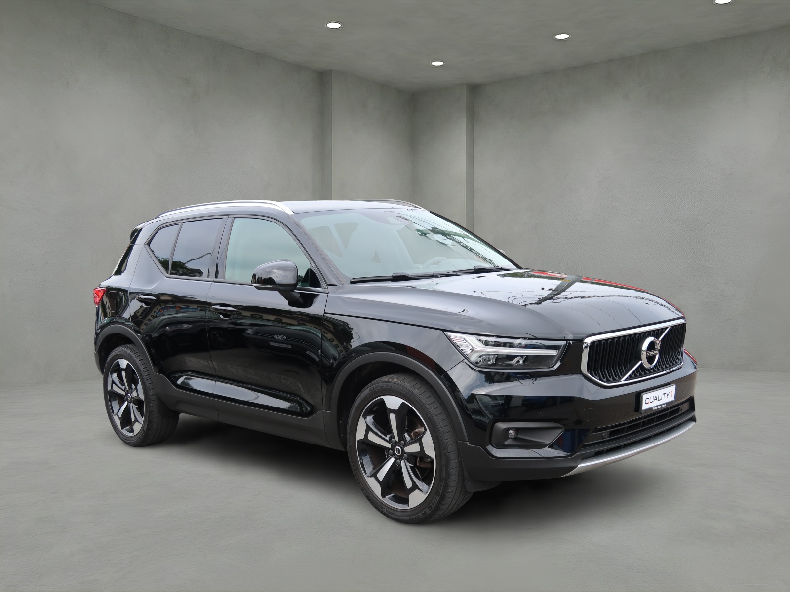 VOLVO XC40 D3 AWD Momentum-showroom-element-2