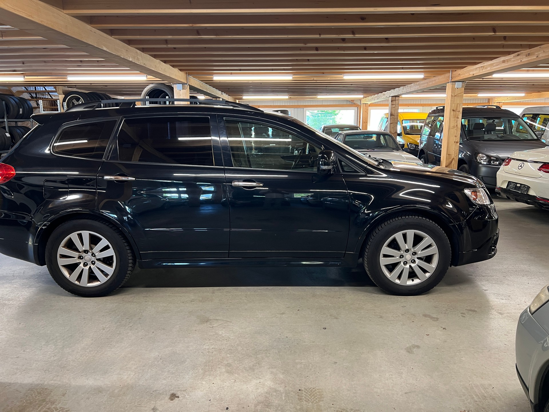 SUBARU Tribeca 3.6 AWD Executive-showroom-element-3