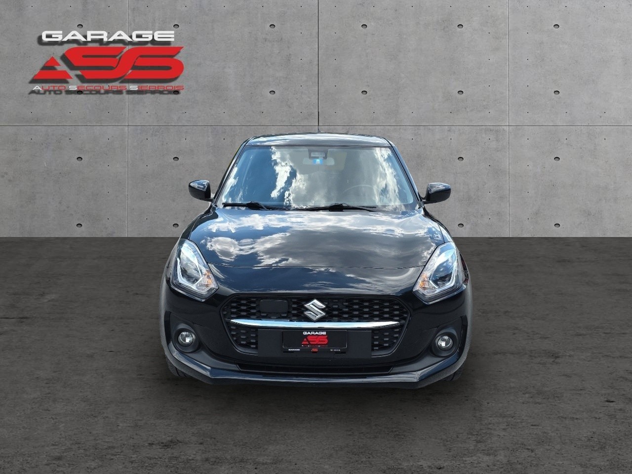 SUZUKI Swift 1.2 Compact Top 4x4 Hybrid-showroom-element-2