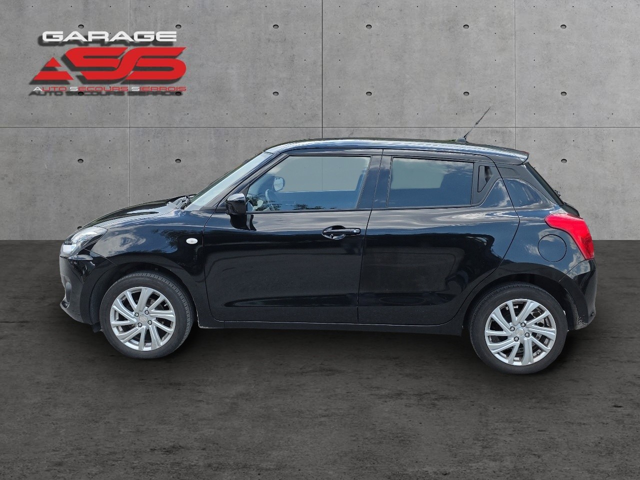 SUZUKI Swift 1.2 Compact Top 4x4 Hybrid-image-7