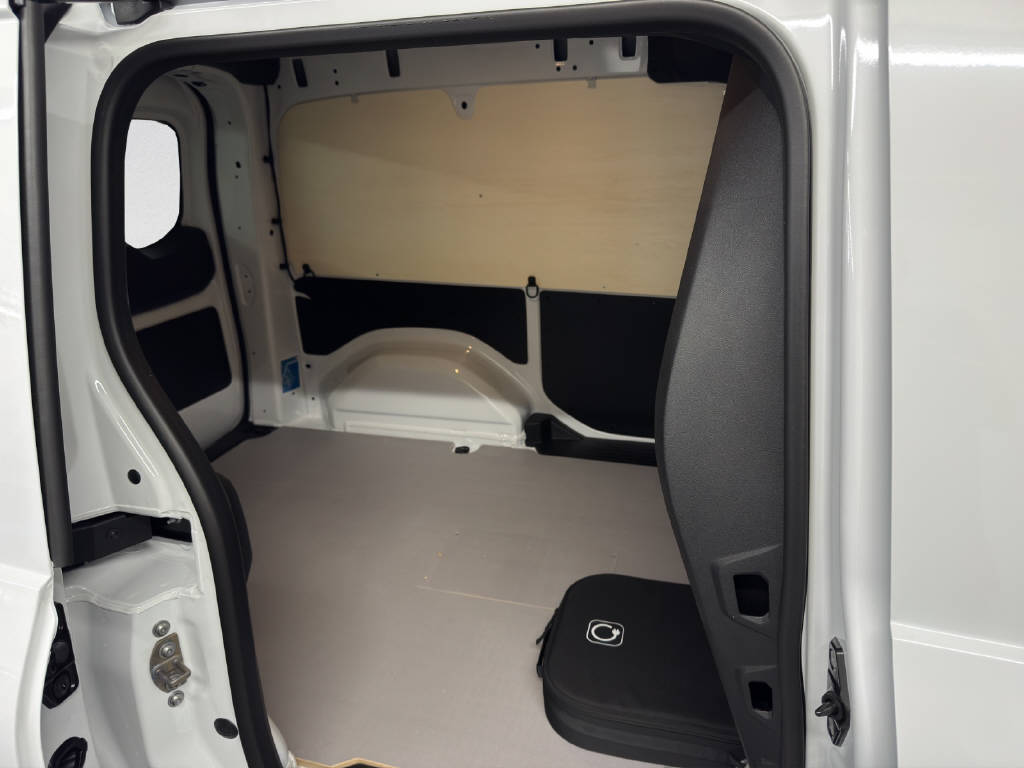 MERCEDES-BENZ eCitan Kaw. Standard S Worker-image-12