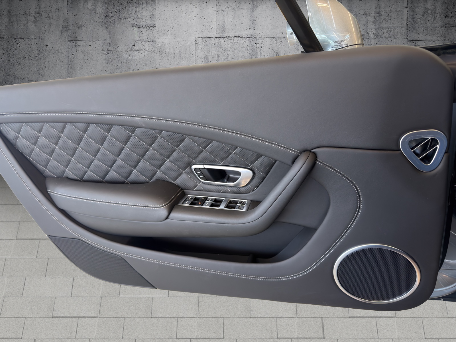 BENTLEY Continental GT 4.0 V8 S-image-21