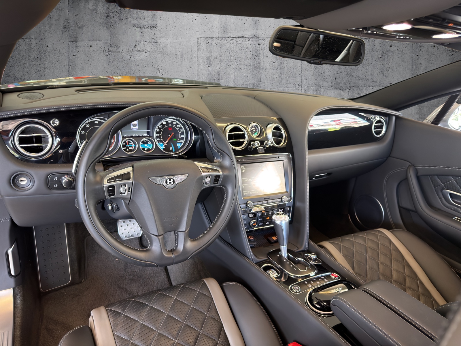 BENTLEY Continental GT 4.0 V8 S-showroom-element-1