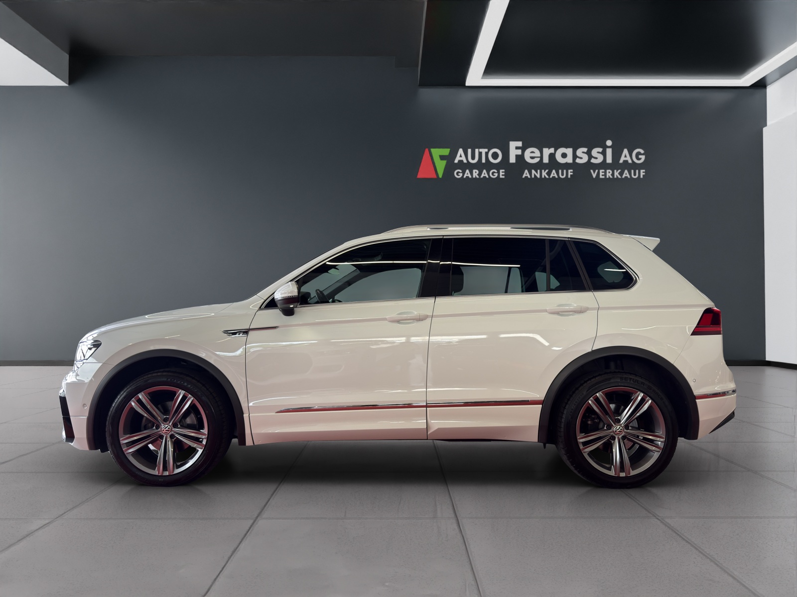 VW Tiguan 2.0 TDI SCR R-Line 4Motion DSG-showroom-element-1