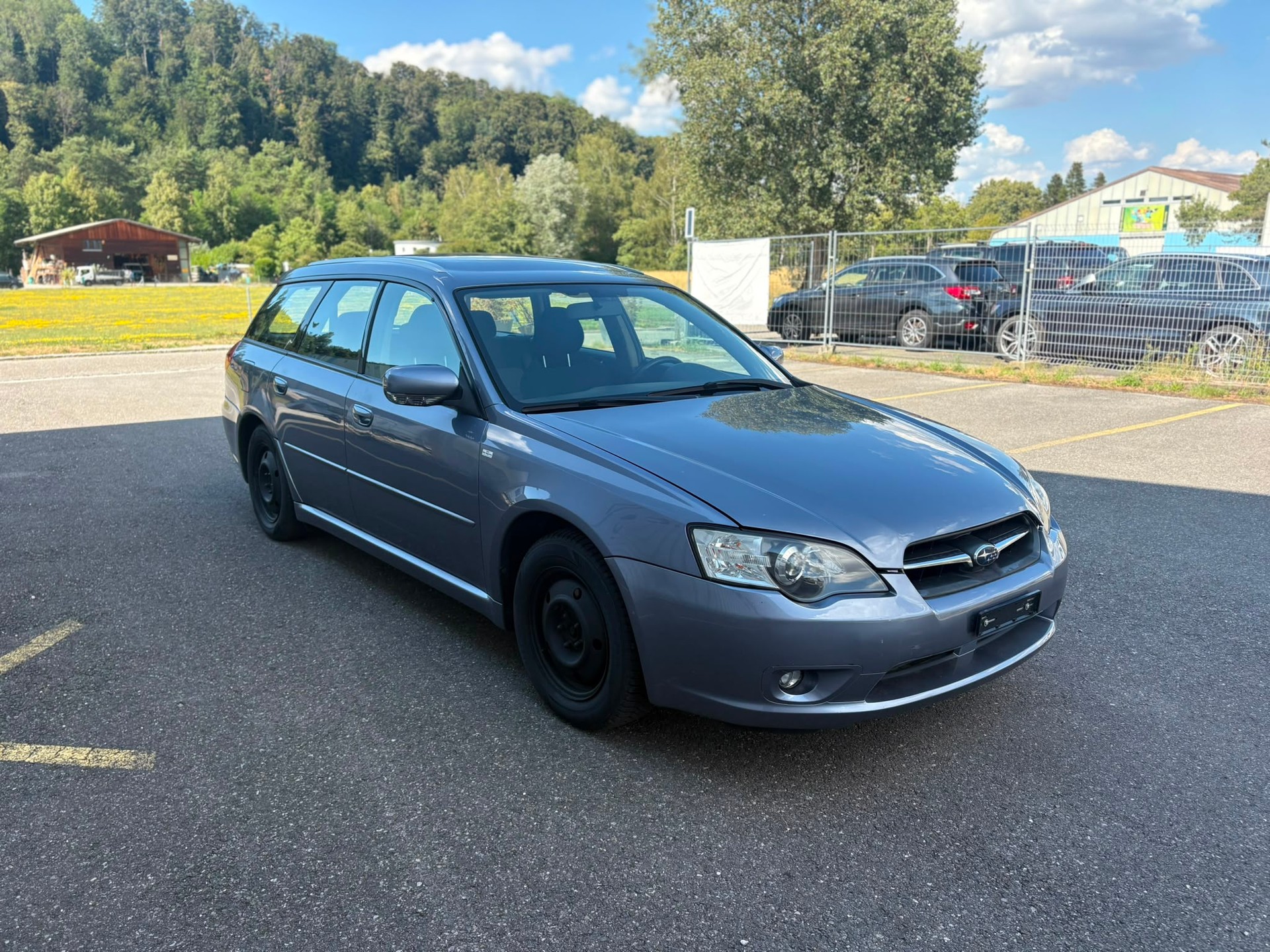 SUBARU Legacy 2.0R AWD Swiss
