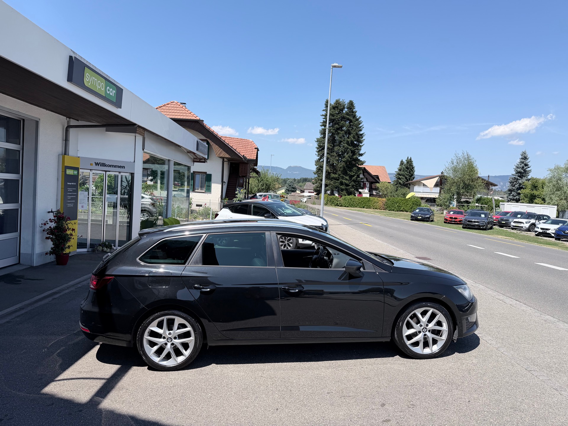 SEAT Leon ST 2.0 TDI FR Line DSG+++FRISCH AB MFK+++-showroom-element-3