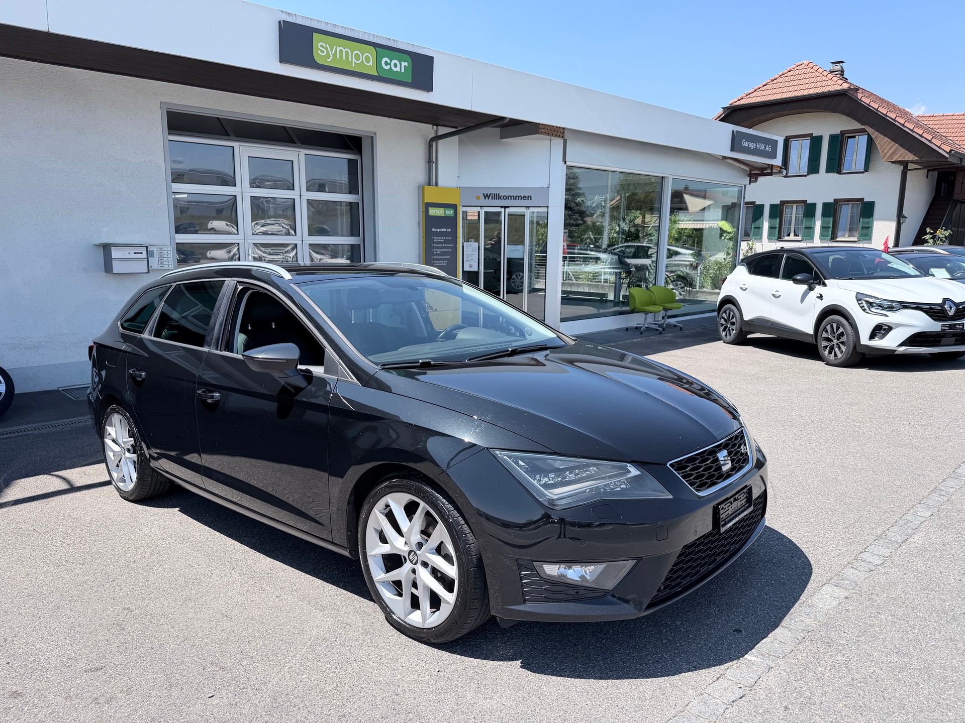 SEAT Leon ST 2.0 TDI FR Line DSG+++FRISCH AB MFK+++
