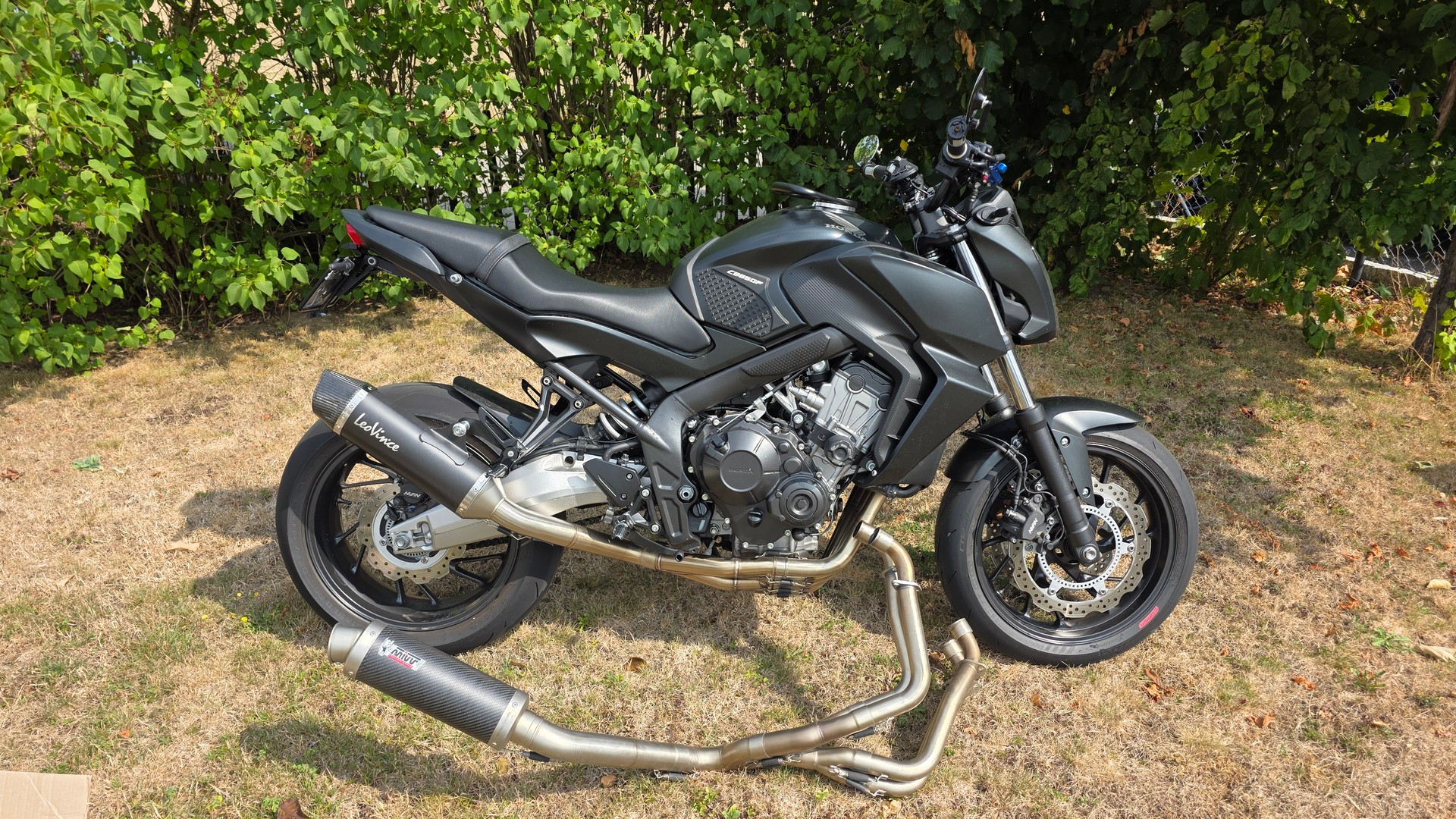 HONDA CB 650 F ABS-image-1