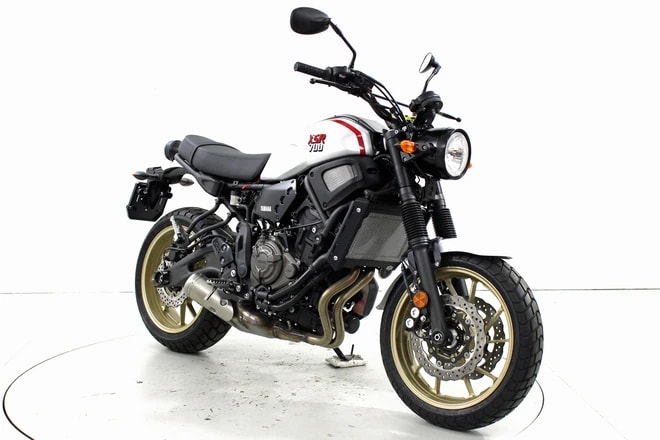 YAMAHA XSR 700-image-1