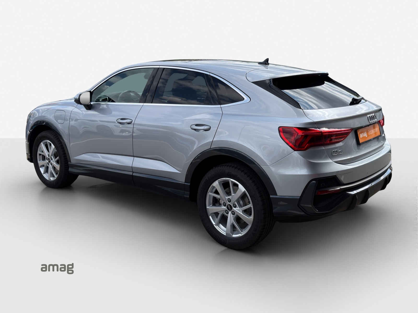 AUDI Q3 Sportback 45 TFSI e S-tronic-showroom-element-2