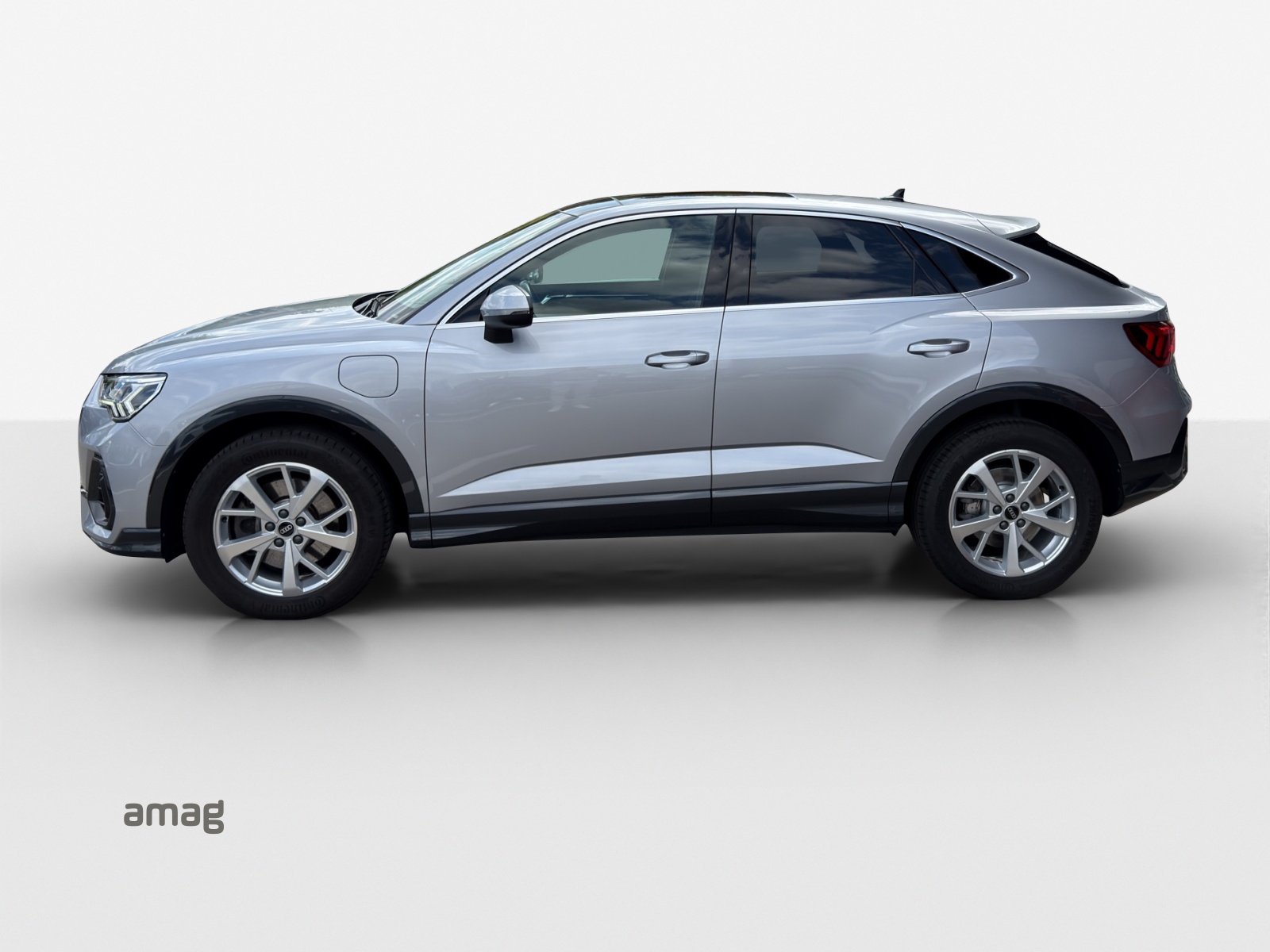 AUDI Q3 Sportback 45 TFSI e S-tronic-showroom-element-1