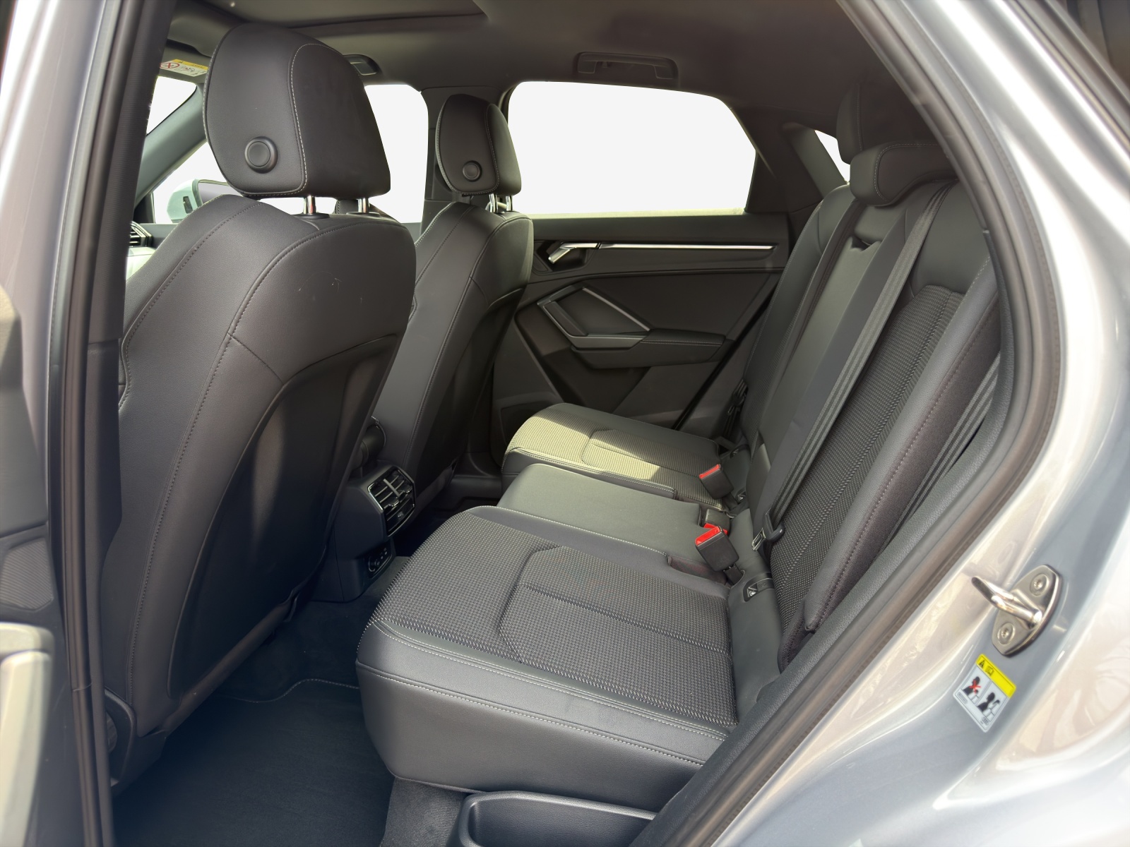 AUDI Q3 Sportback 45 TFSI e S-tronic-image-11