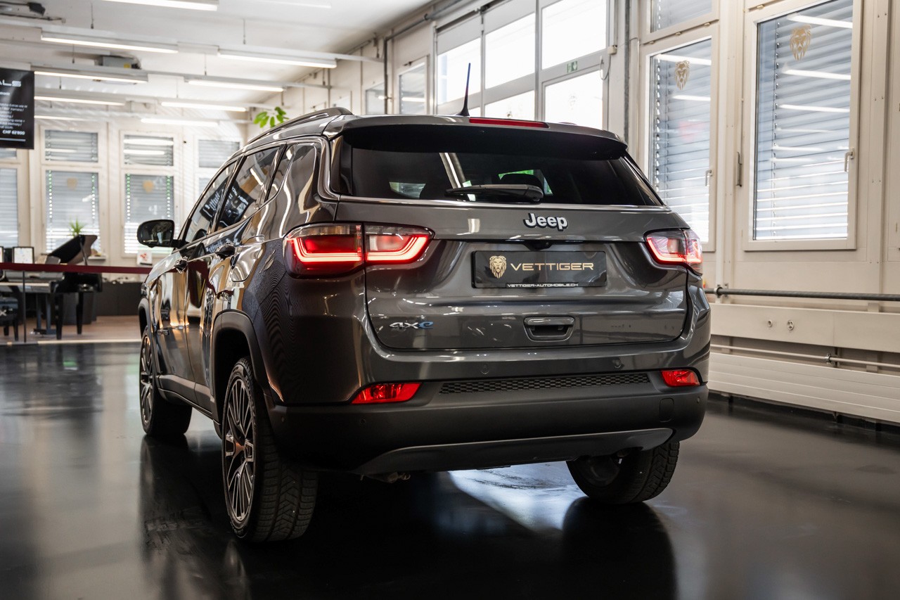 JEEP Compass 1.3 T PHEV Swiss Limited AWD-showroom-element-3