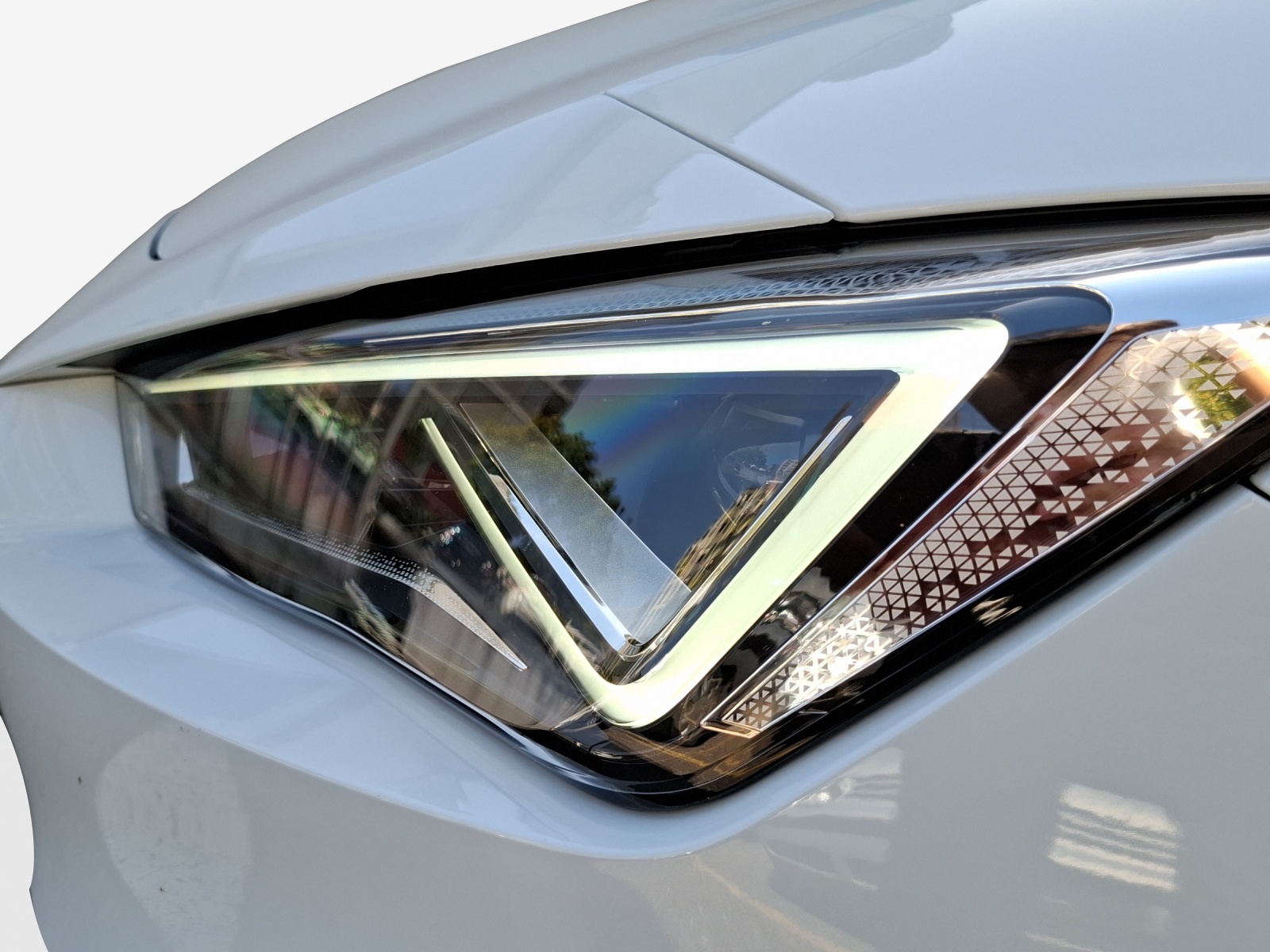 SEAT Leon ST 1.5 eTSI mHEV DSG FR-image-13