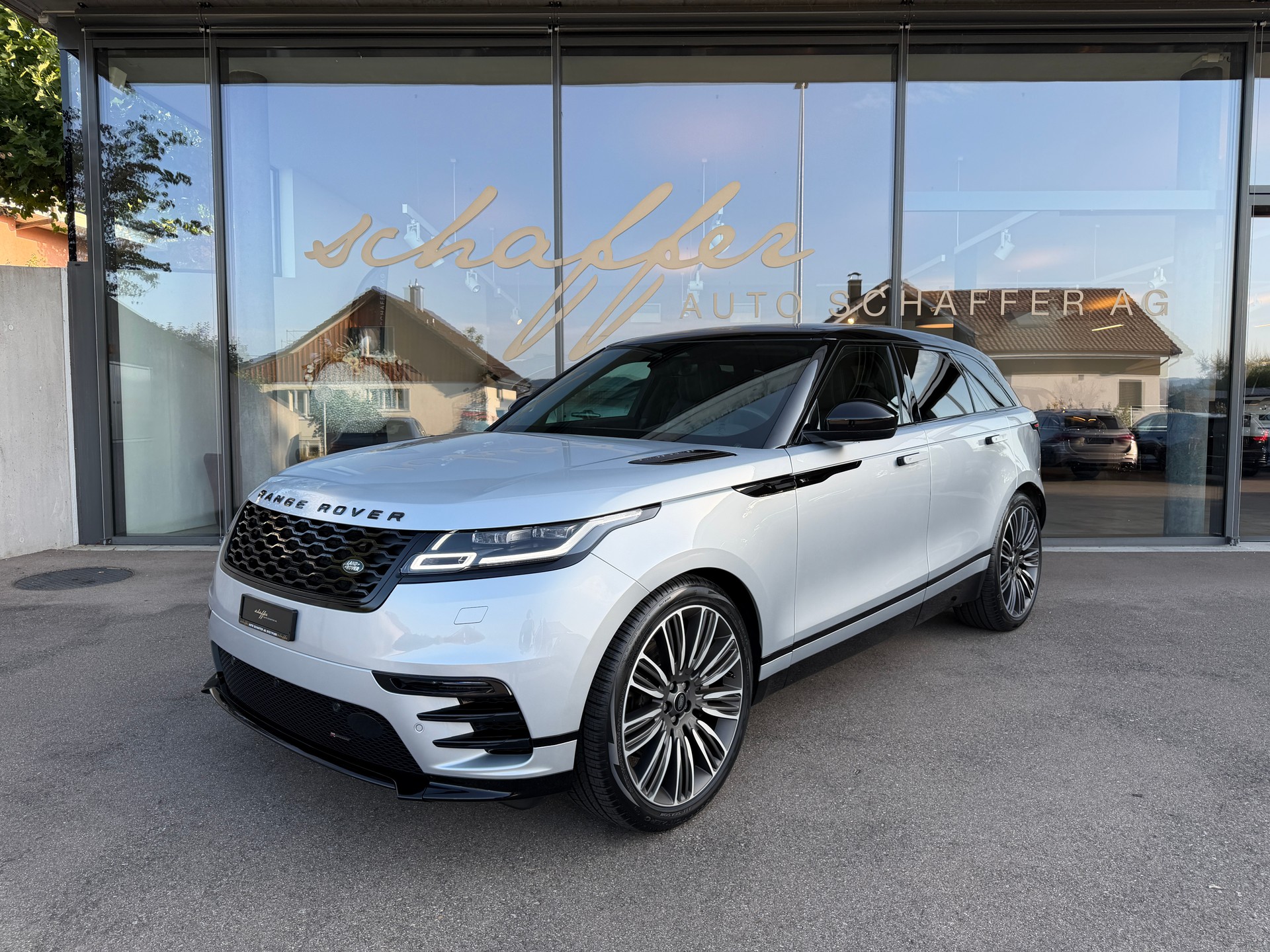 LAND ROVER Range Rover Velar R-Dynamic D 300 I6 MHEV HSE Automatic