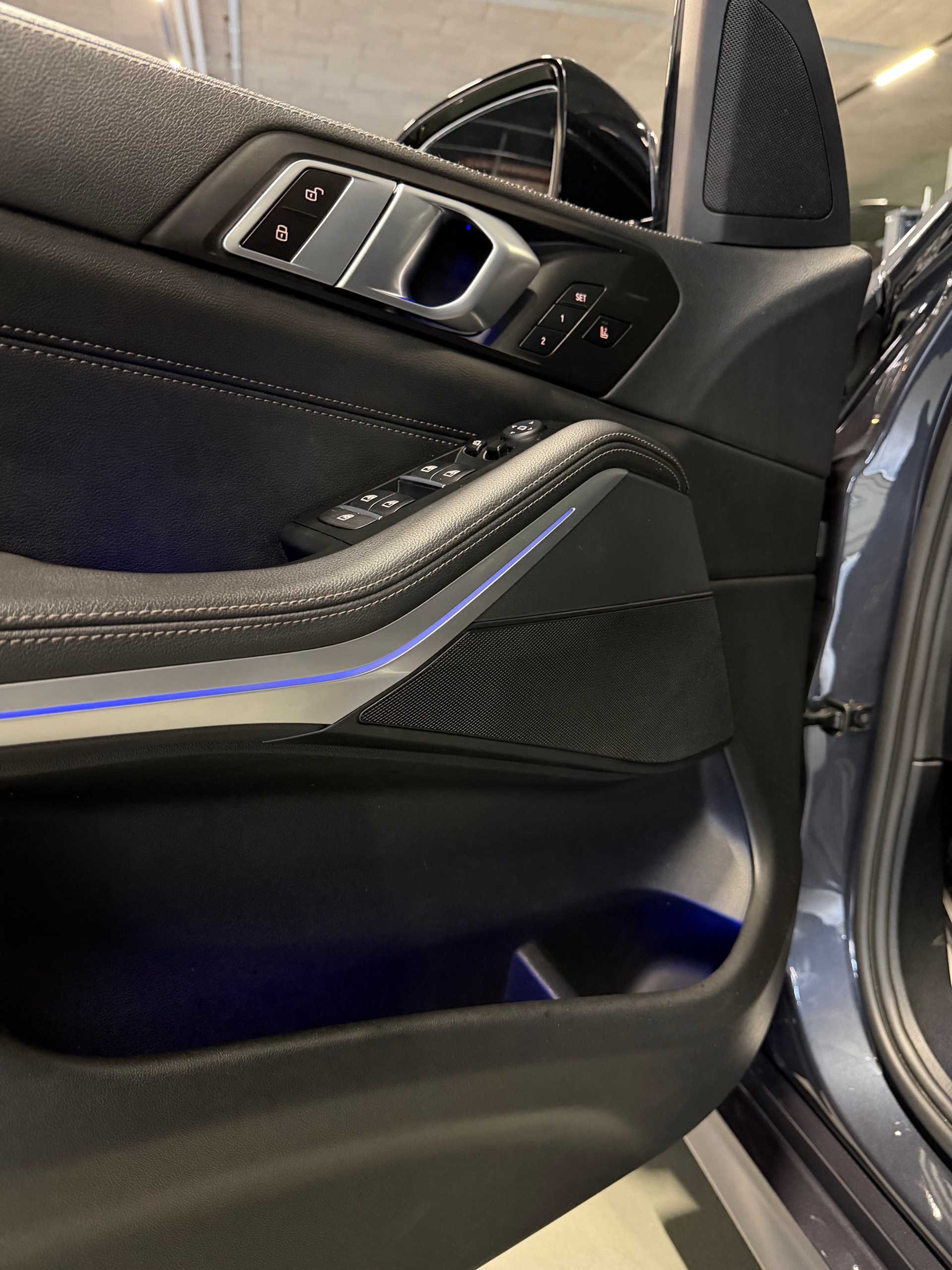 BMW X5 xDrive 48V 30d M Sport Steptronic-image-8