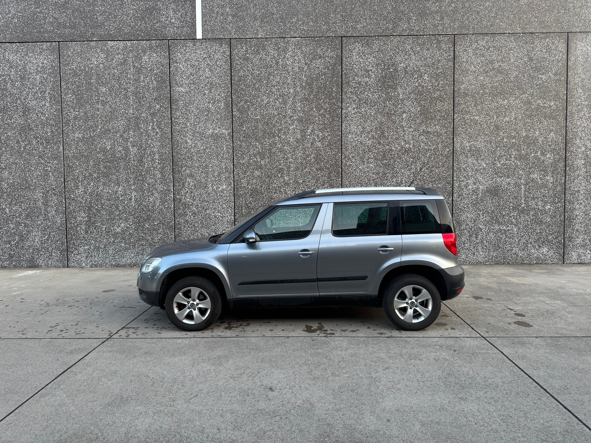 SKODA Yeti 1.4 TSI Ambition-showroom-element-3